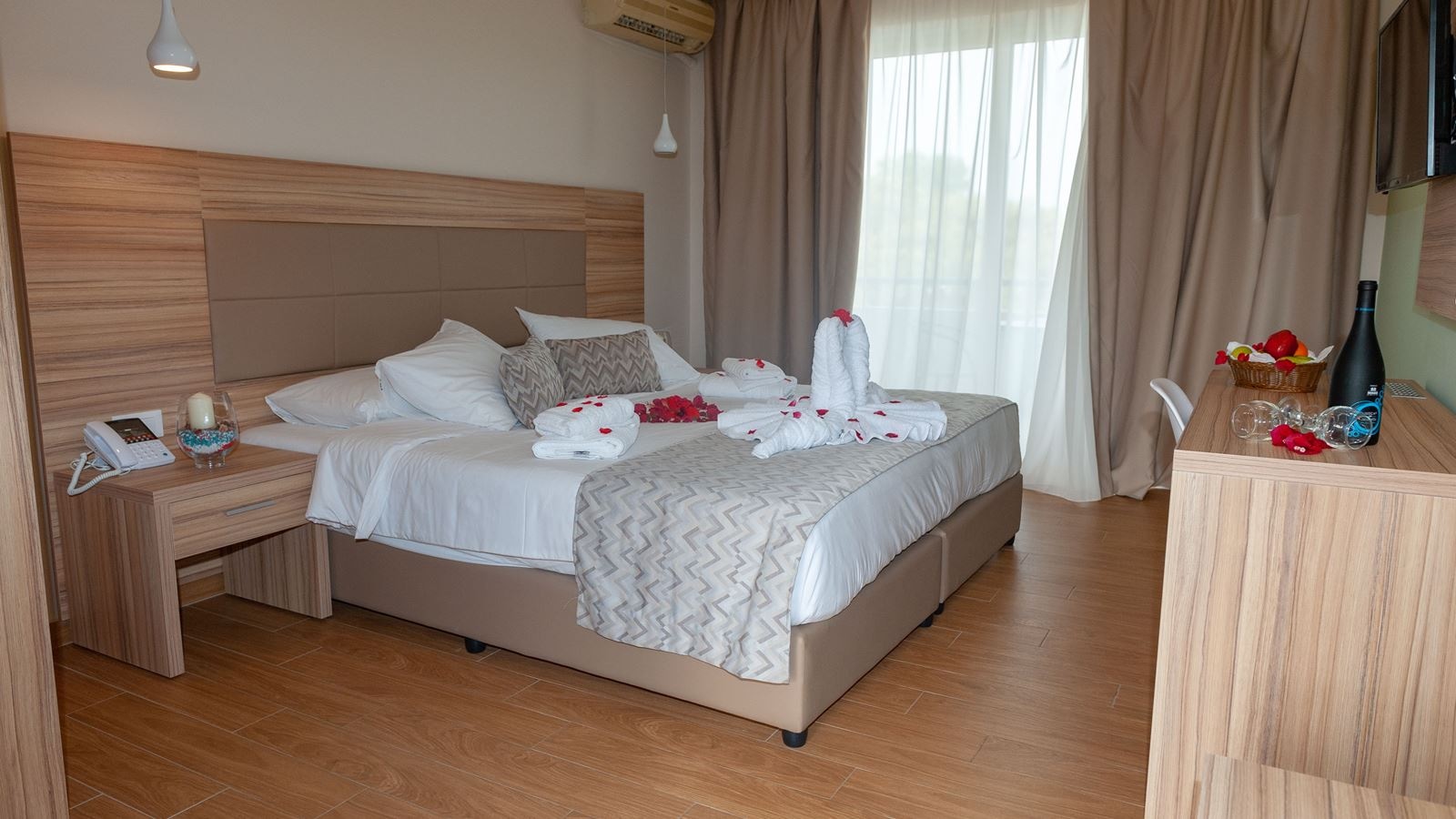 rooms-double-superior-room