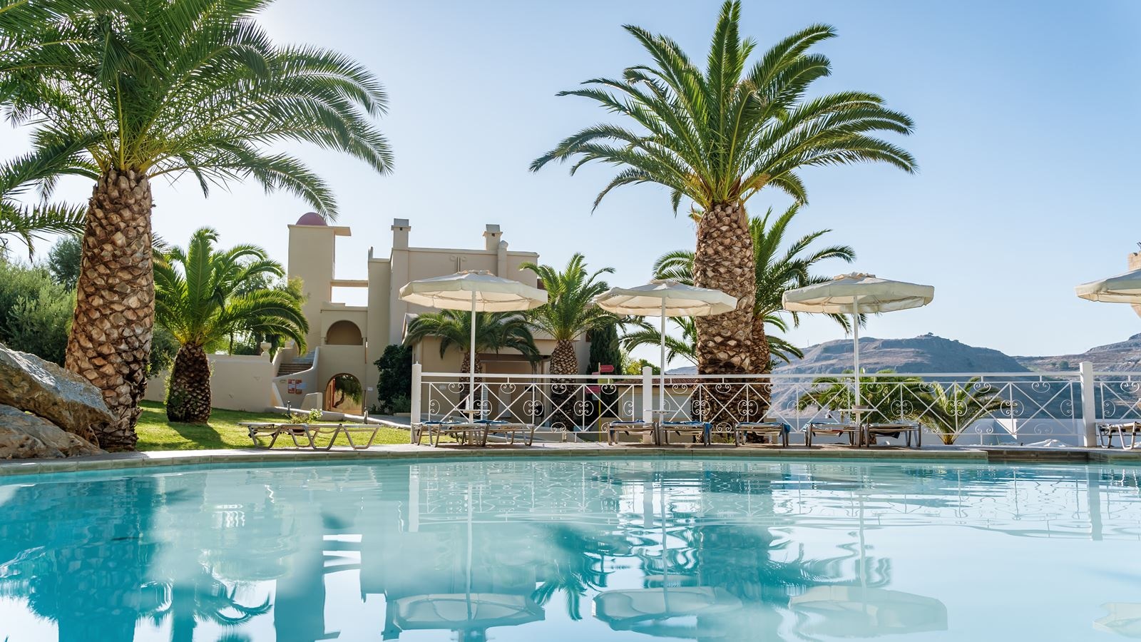 pools-outdoor-childrens-pool