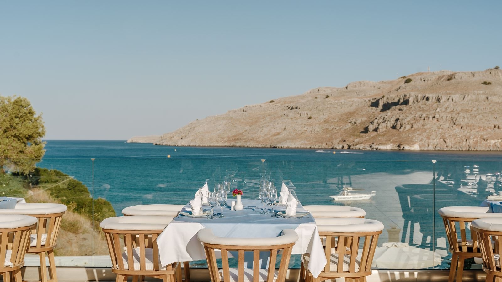 restaurants-meze-greek-thematic-restaurant