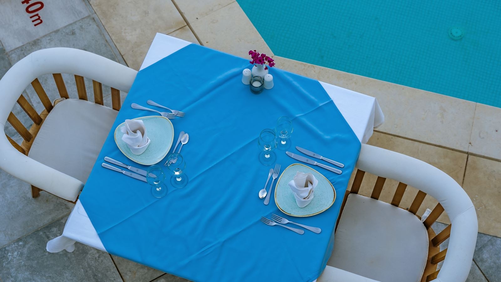 restaurants-meze-greek-thematic-restaurant