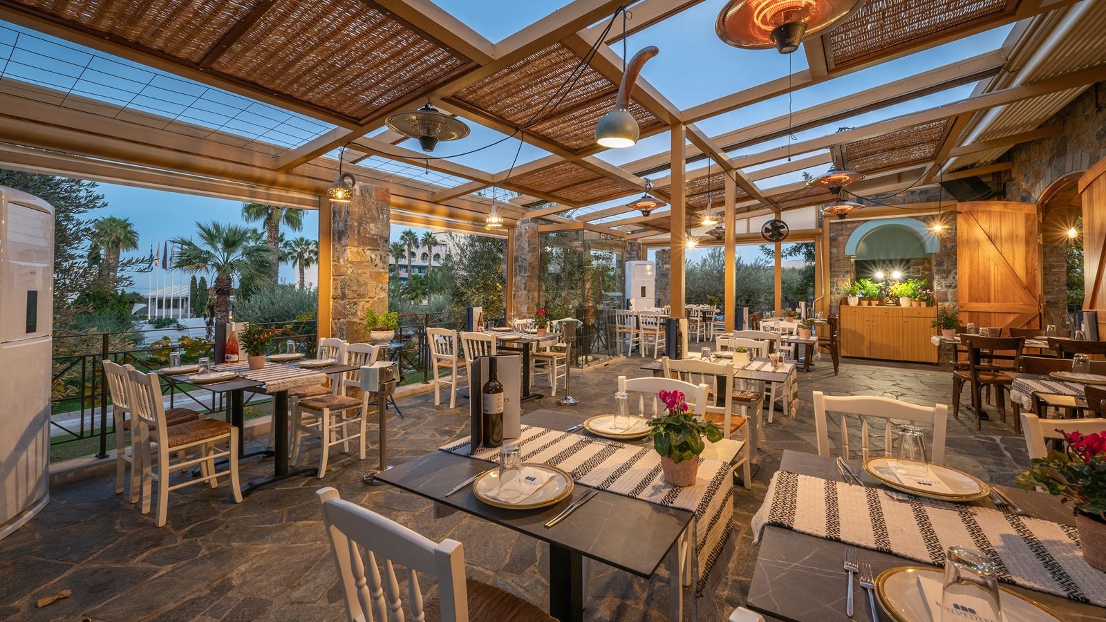 restaurants-kafeneio-traditional-restaurant-fixed-menu