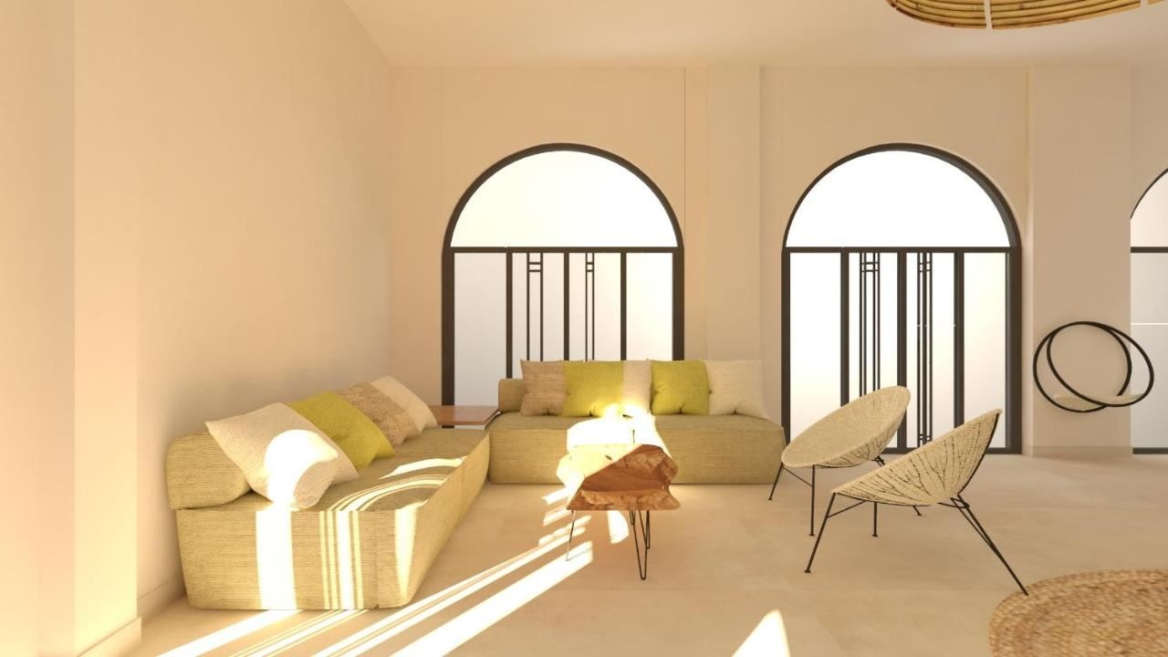 bars-lobby--pool-bar