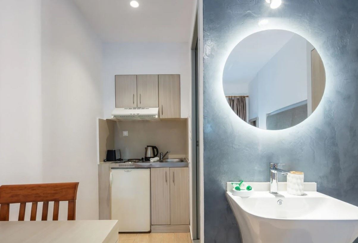 rooms-economy-studio-semi-basement