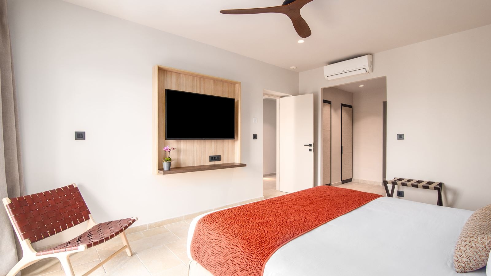 rooms-suite-family-inland-view