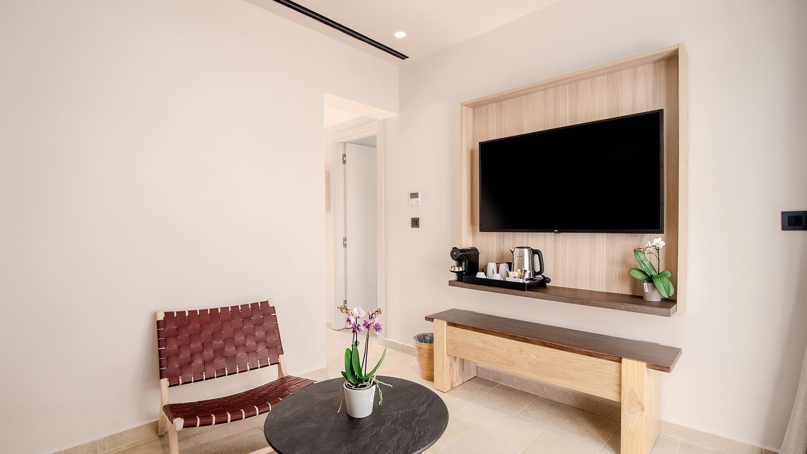 rooms-preferred-club-bungalow-master-suite-garden-view
