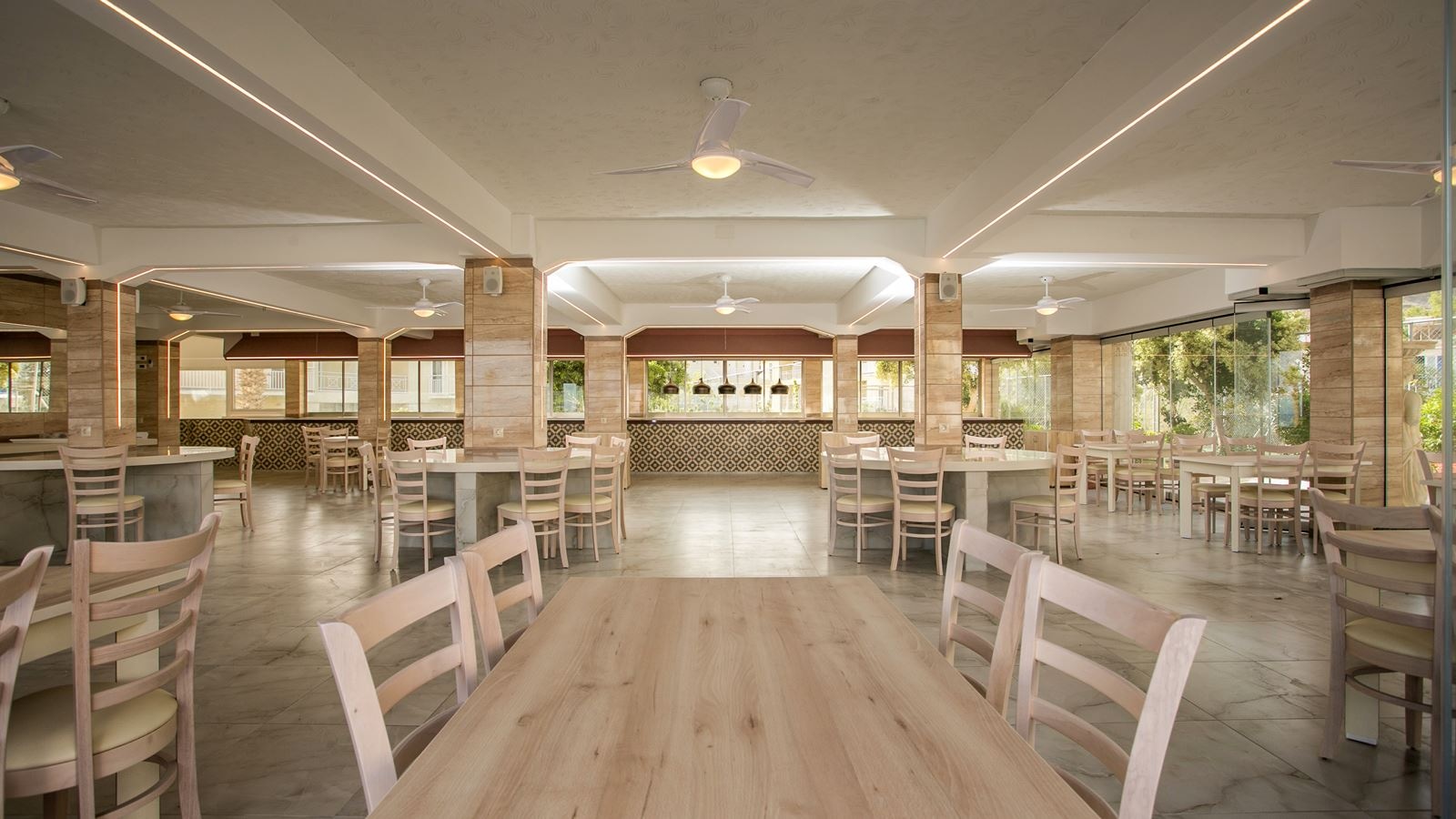 restaurants-main-restaurant