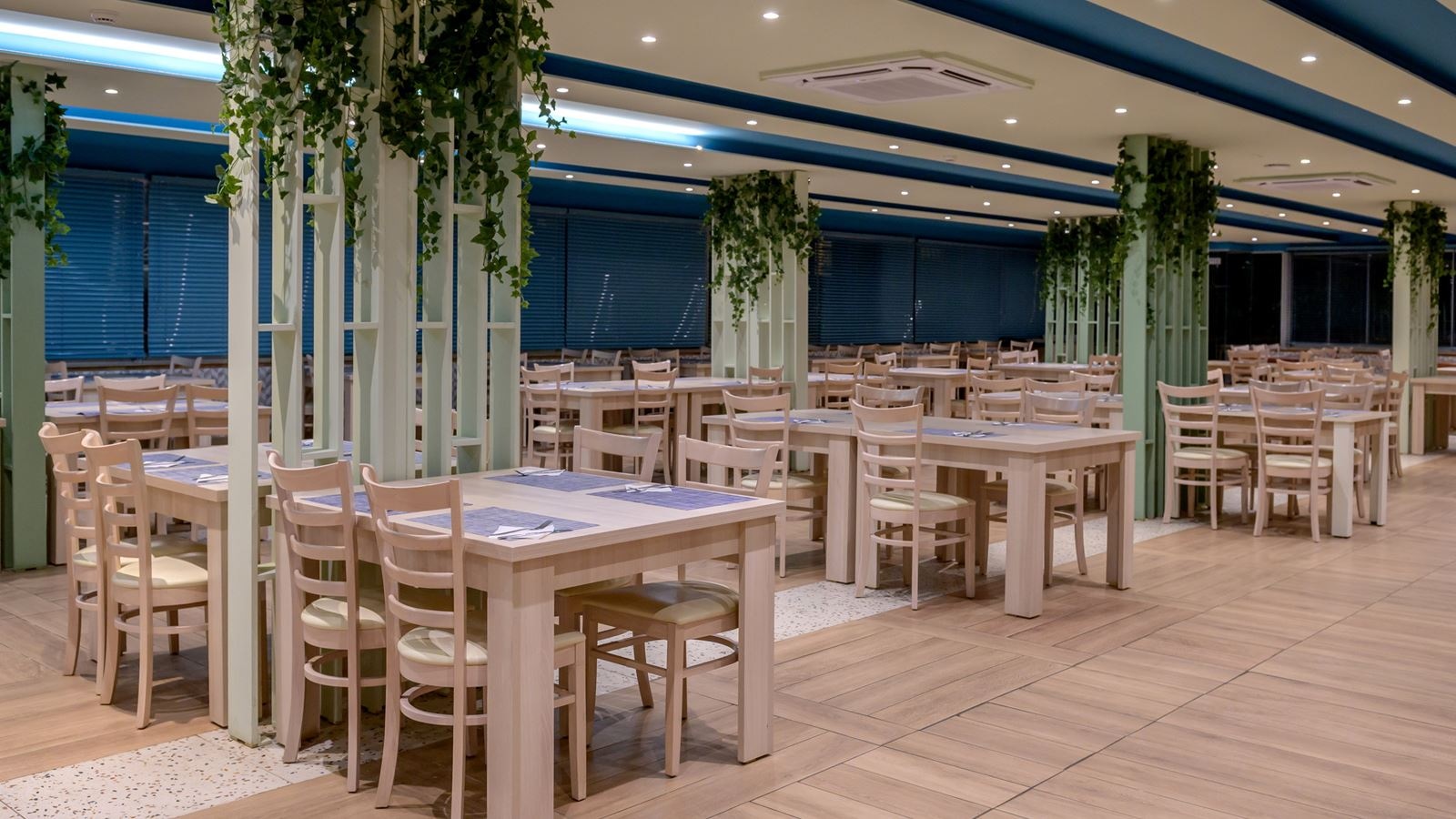 restaurants-restaurants