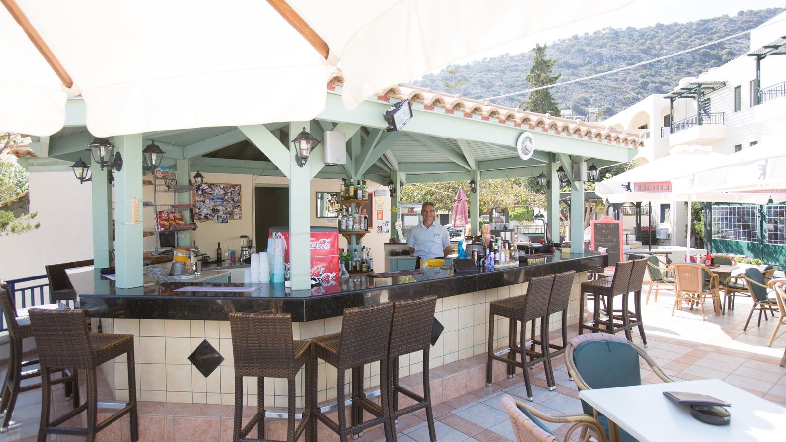 bars-pool-bar--snack-bar