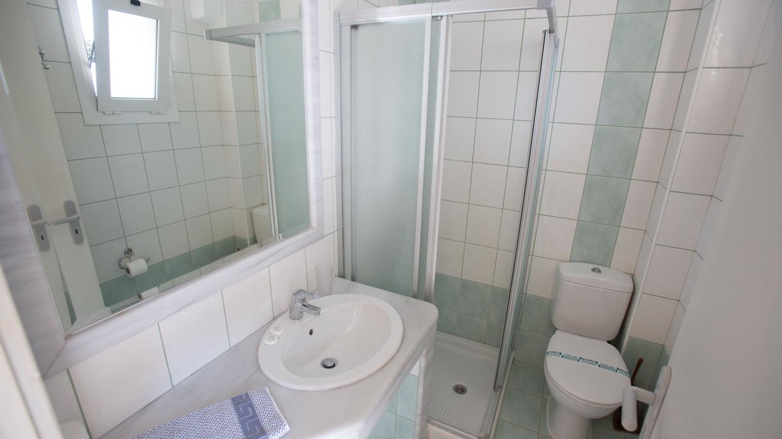 rooms-classic-double-room