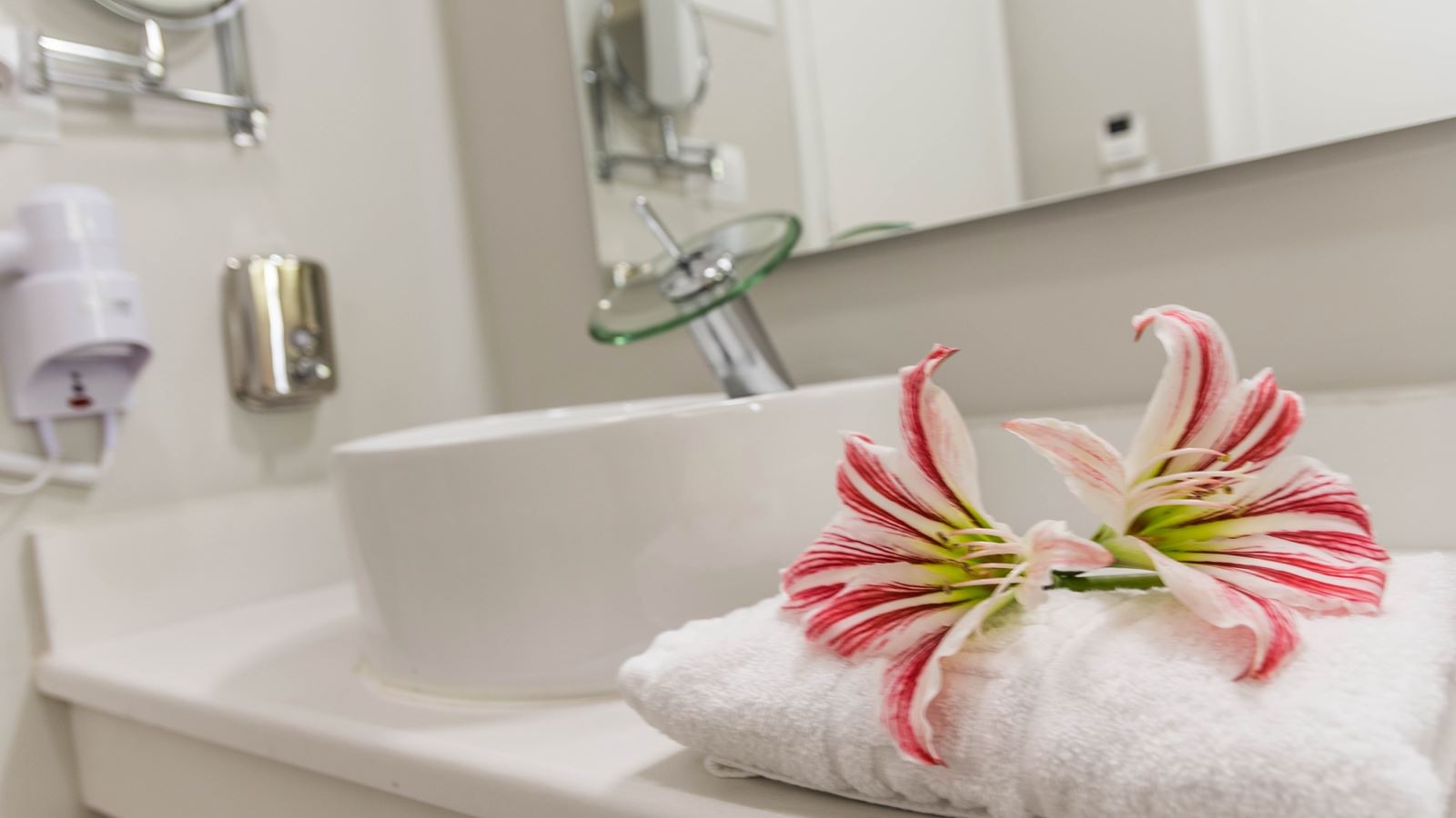 rooms-room-superior--double-balcony-or-terrace