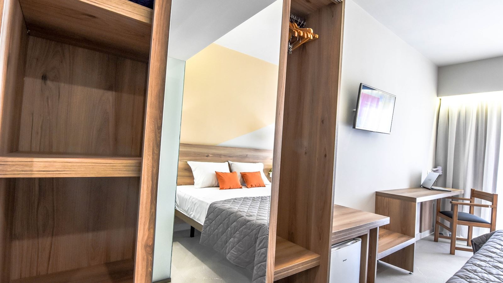 rooms-room-superior--double-balcony-or-terrace