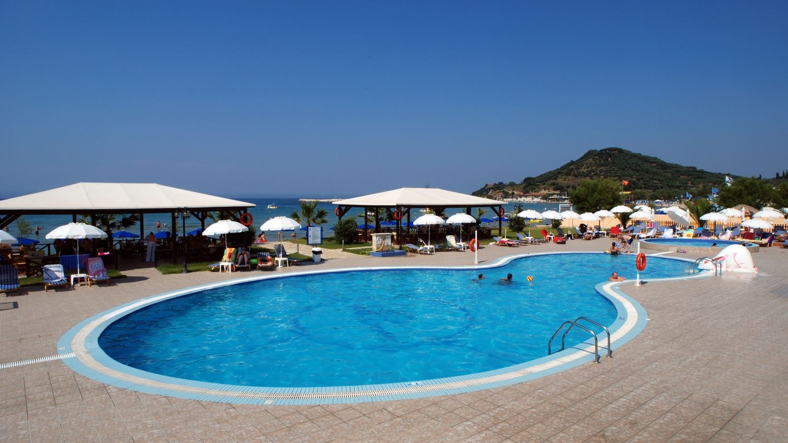 pools-outdoor-pool