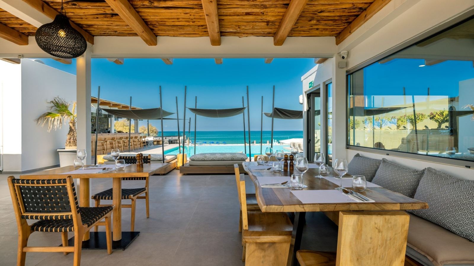 restaurants-breakfast-buffet