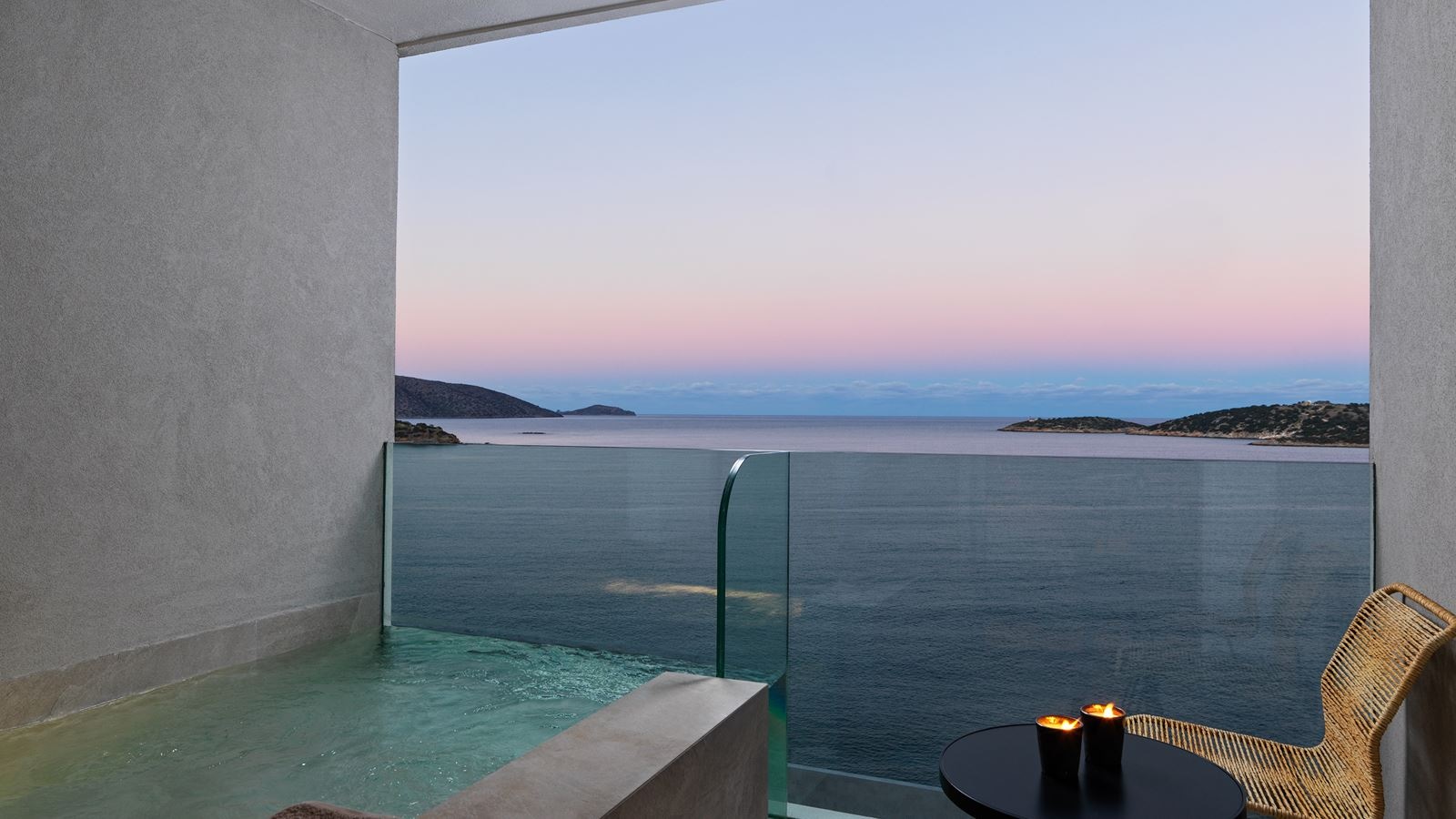 rooms-deluxe-stunning-sea-view-plunge-pool