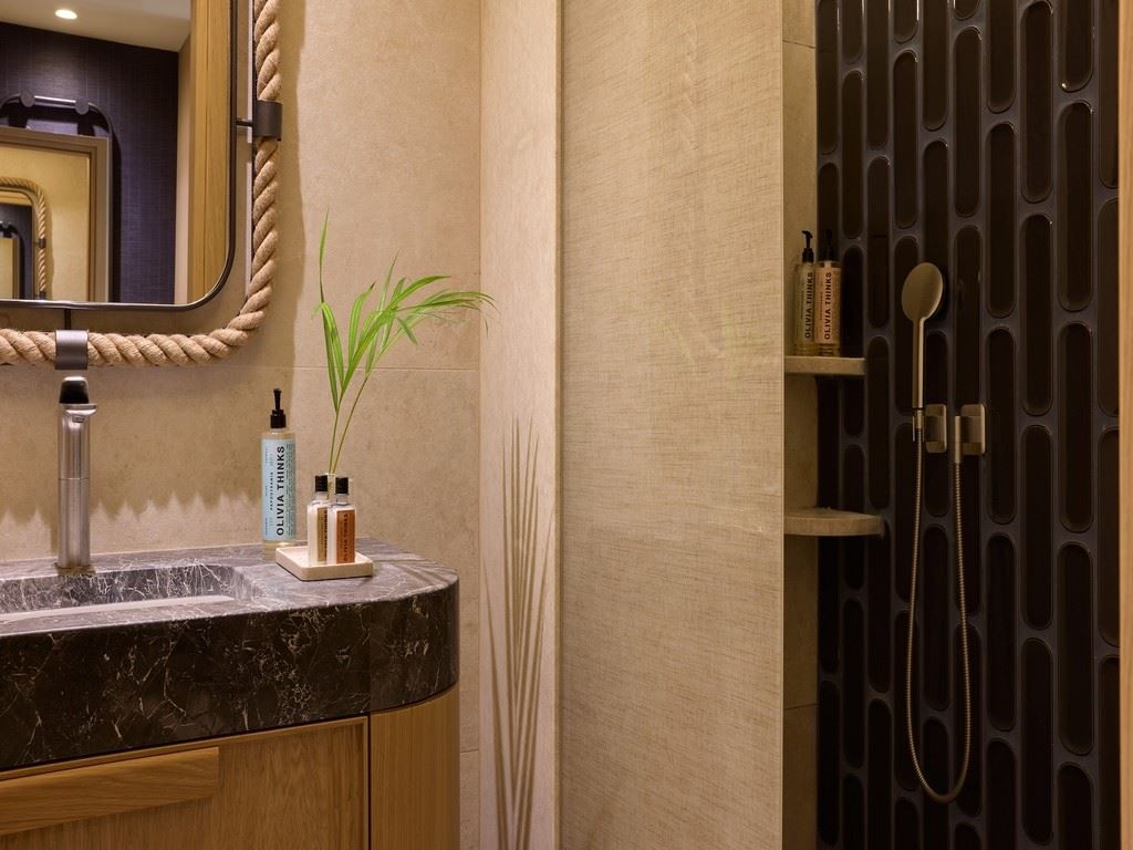 rooms-junior-suite-inland-view