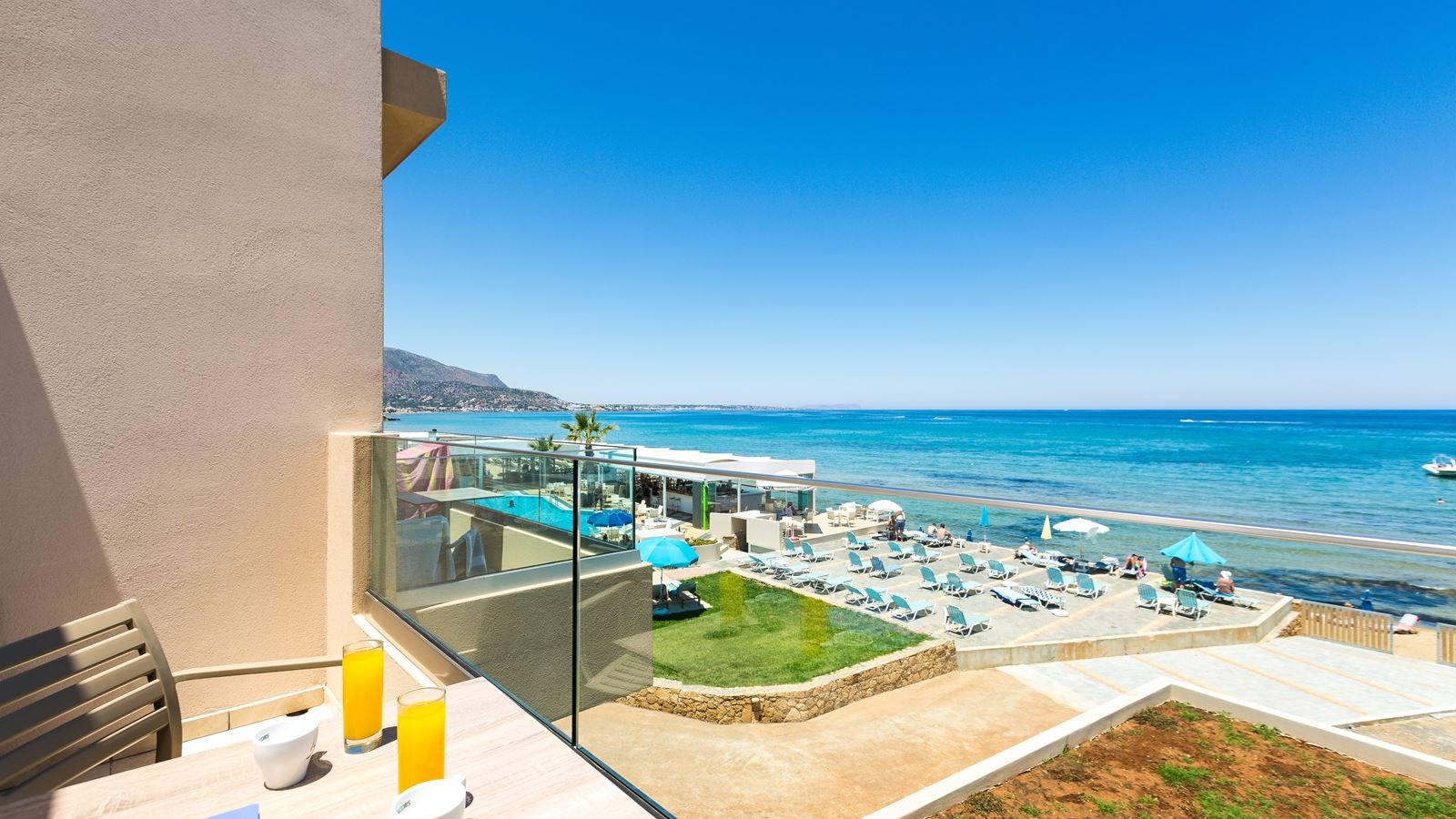 rooms-apartment-superior--quadruple-1-bedroom-balcony-or-terrace