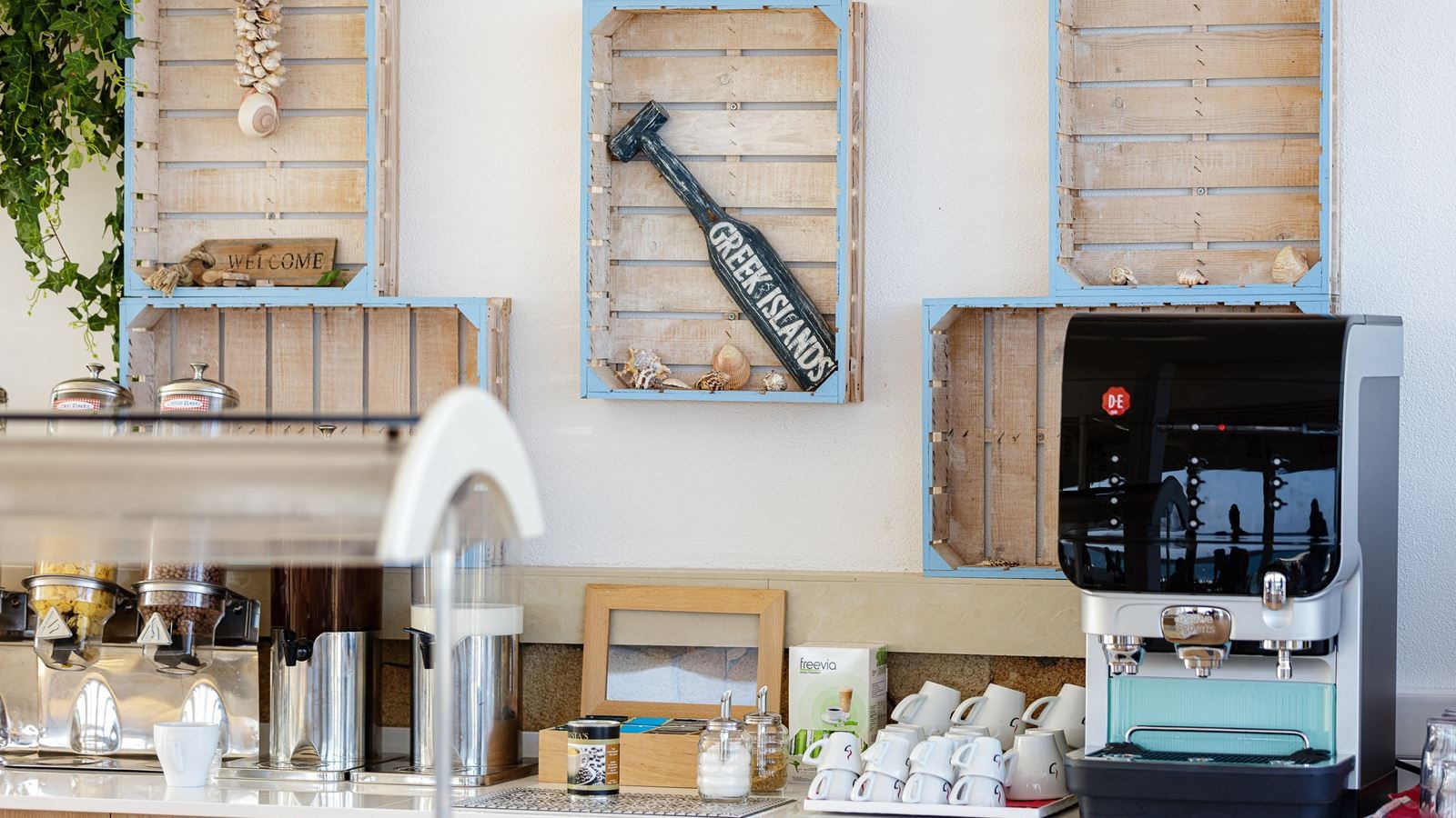 restaurants-theo-star-beach-hotel-restaurant