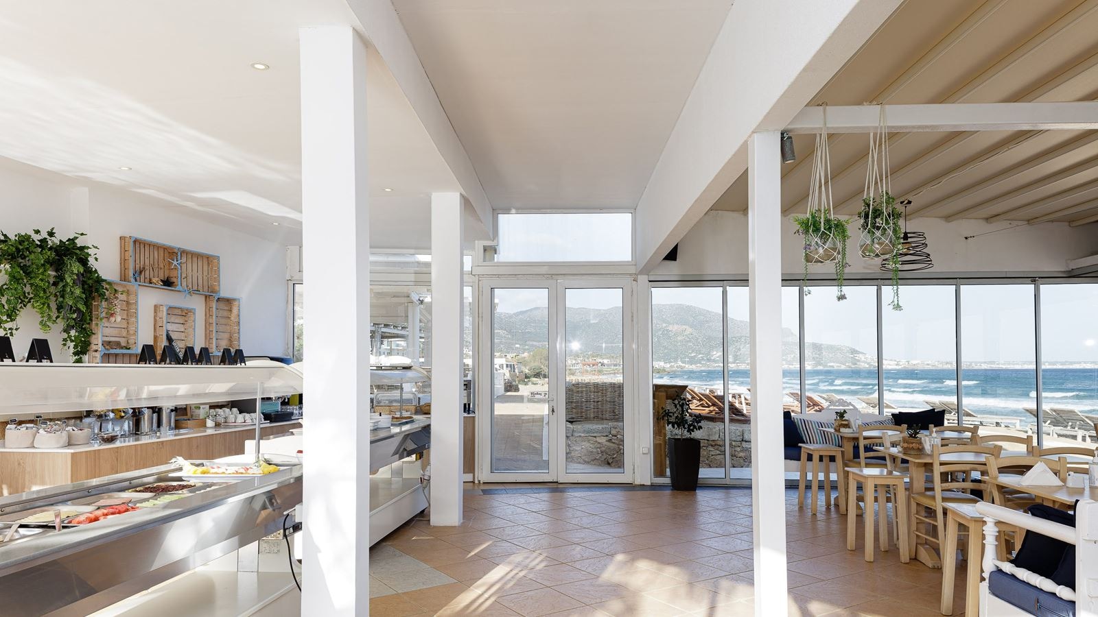 restaurants-theo-star-beach-hotel-restaurant