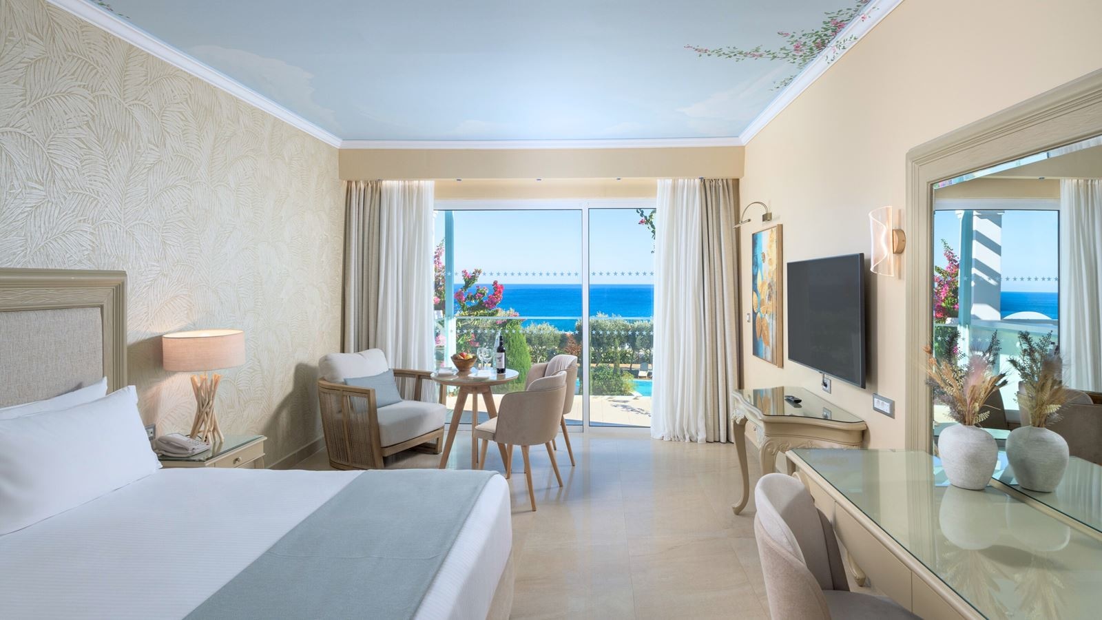 rooms-deluxe-family-suite-sea-view