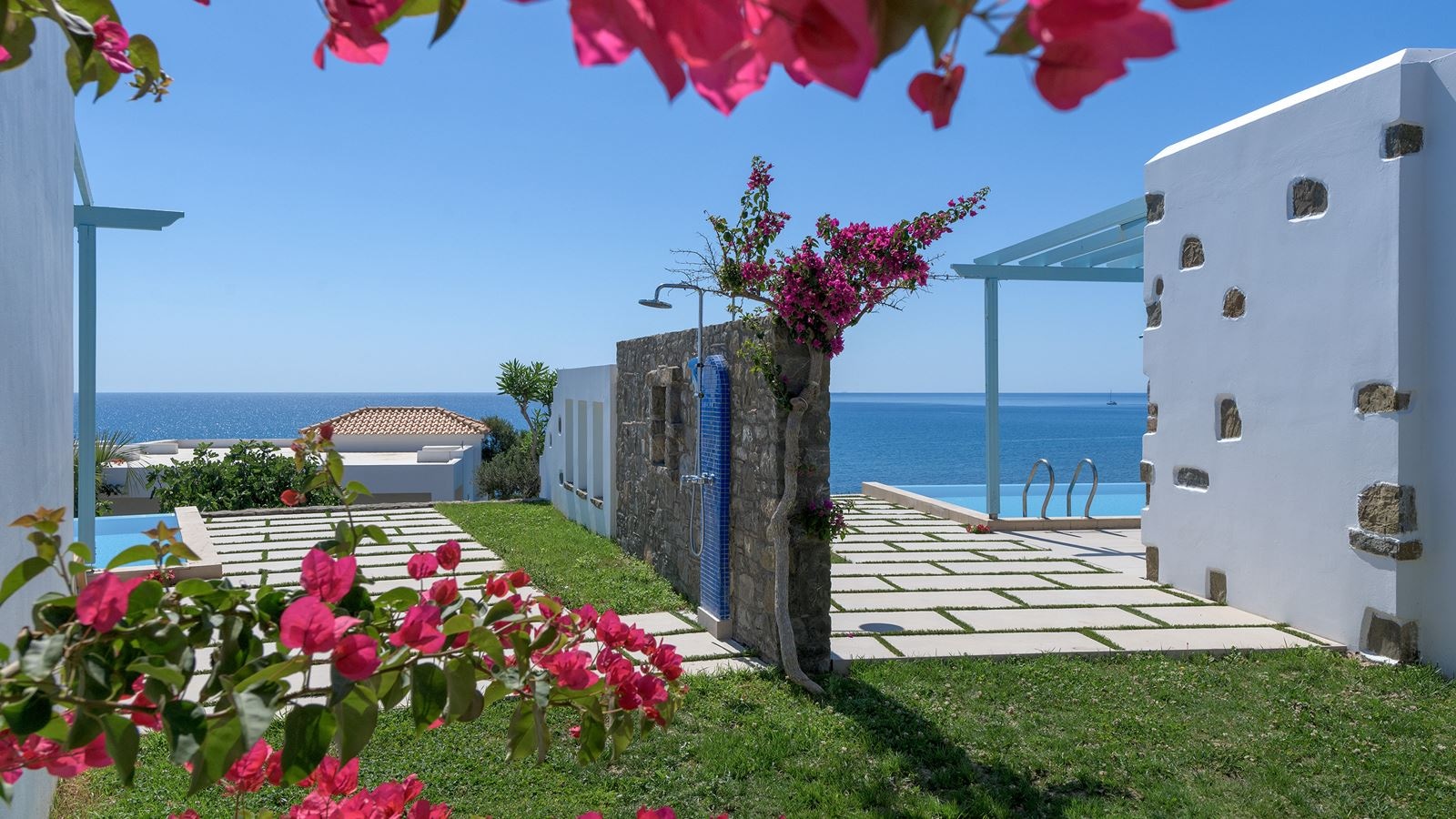 rooms-prestige-junior-bungalow-sv-with-pool