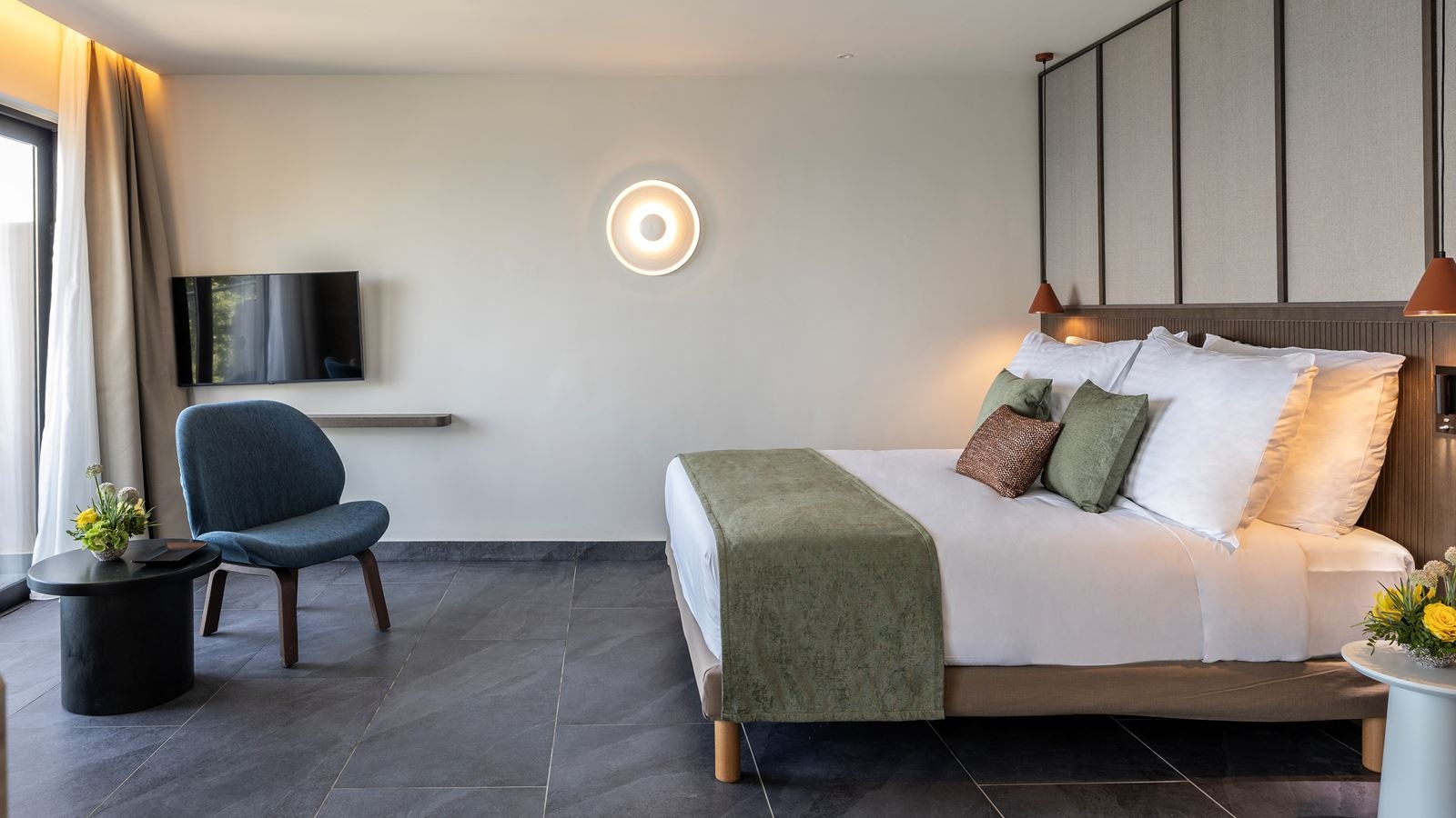 rooms-family-grand-suite-sea-front