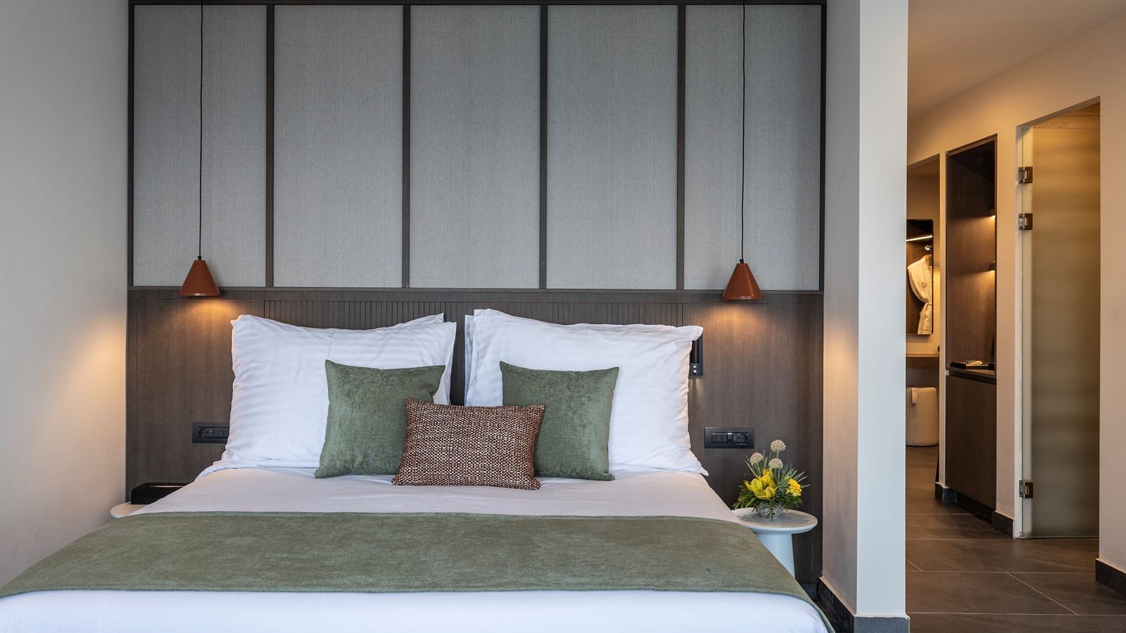 rooms-family-grand-suite-sea-front