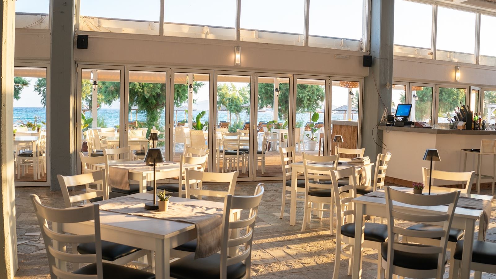 restaurants-main-restaurant