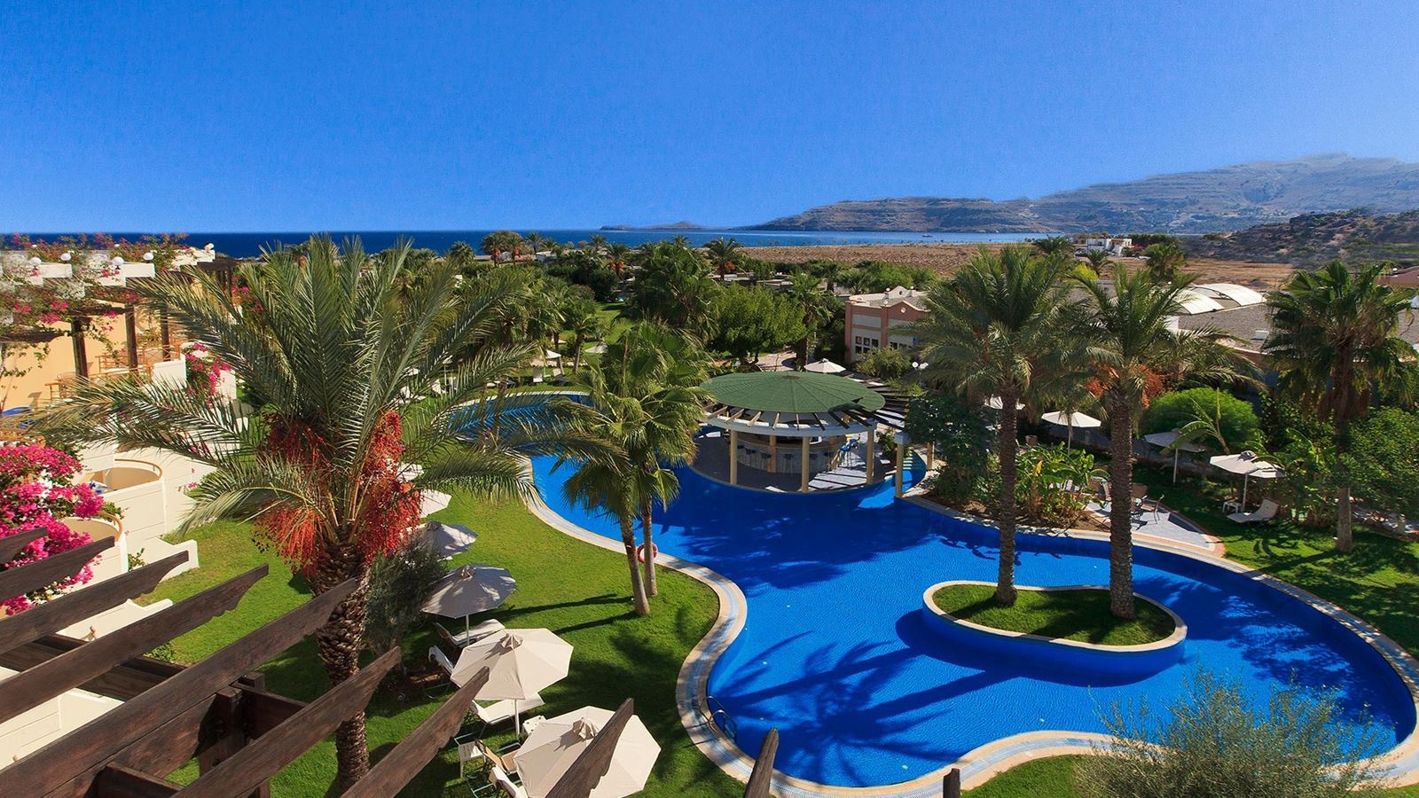 pools-outdoor--indoor-pool