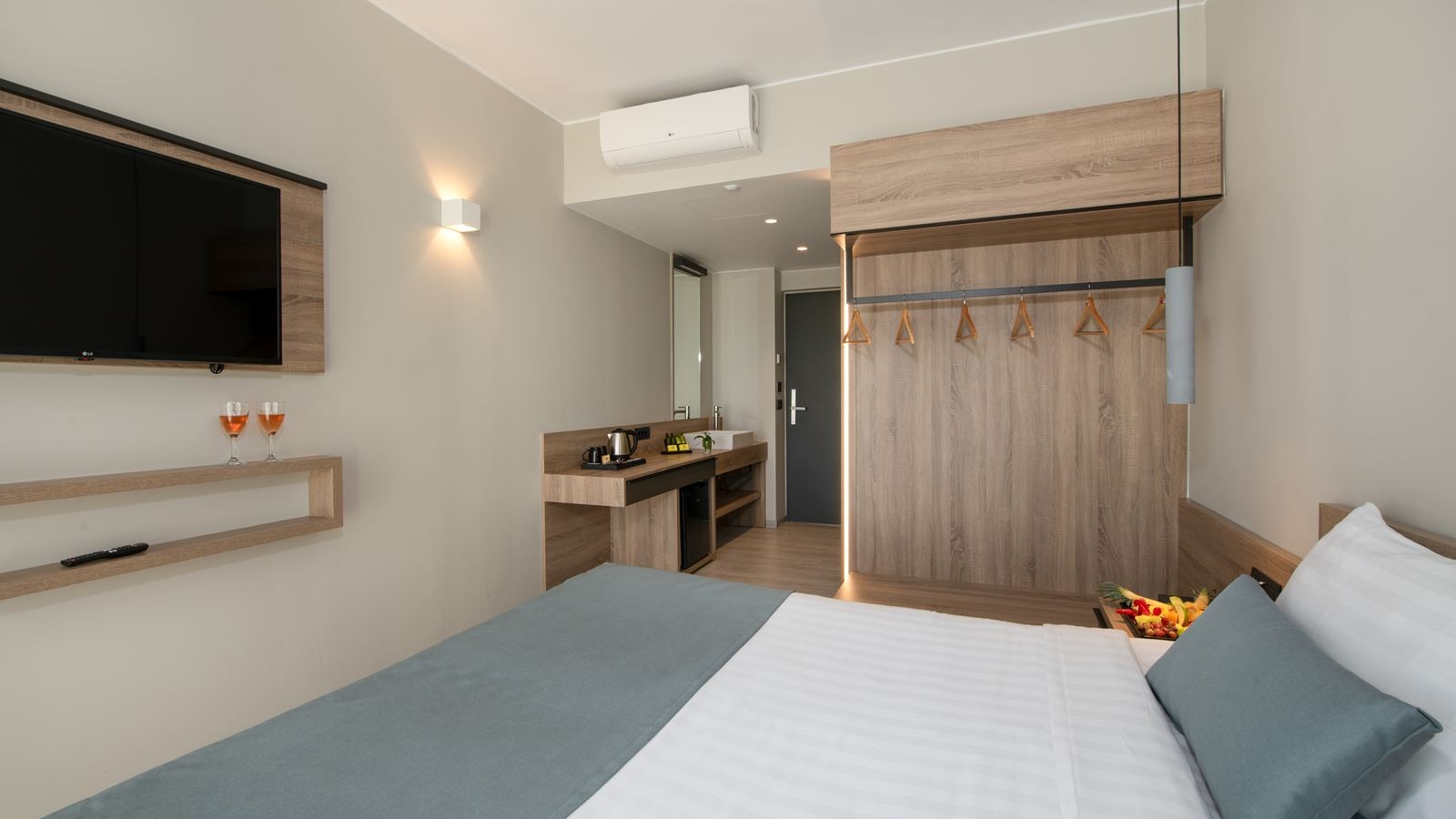 rooms-double-garden-view