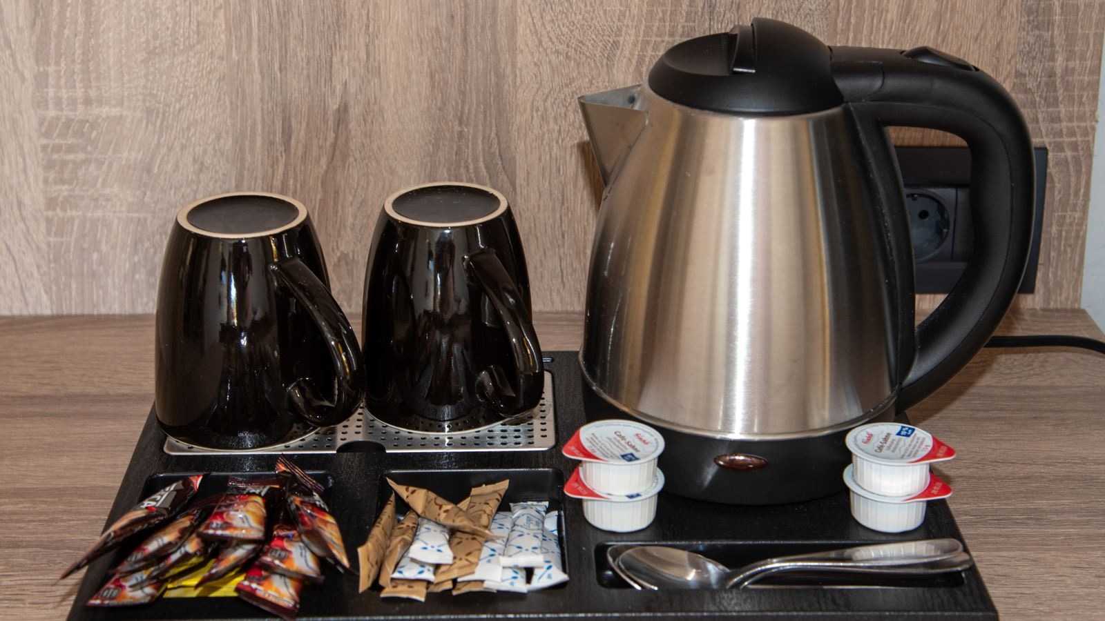 rooms-double-garden-view