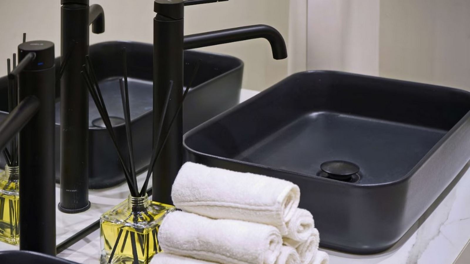 rooms-junior-suite-mezzanine