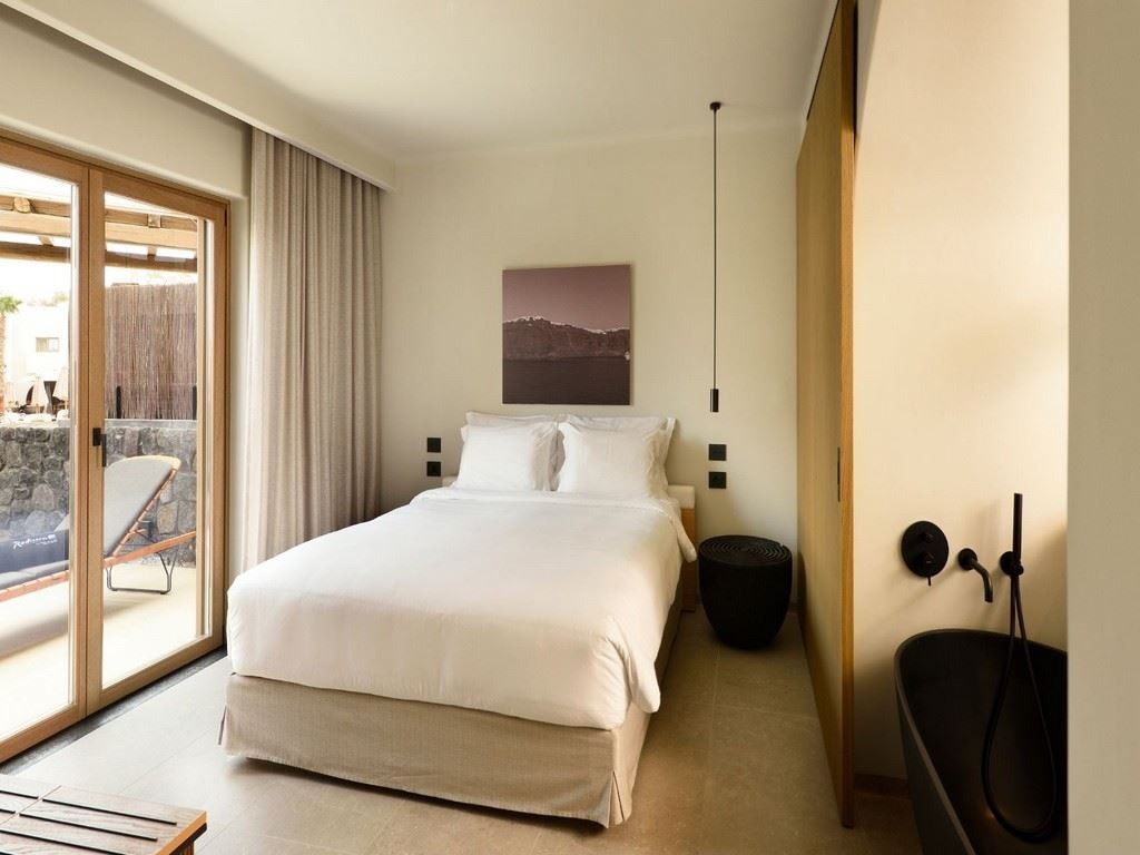 rooms-presidential-suite-with-terrace-and-private-pool