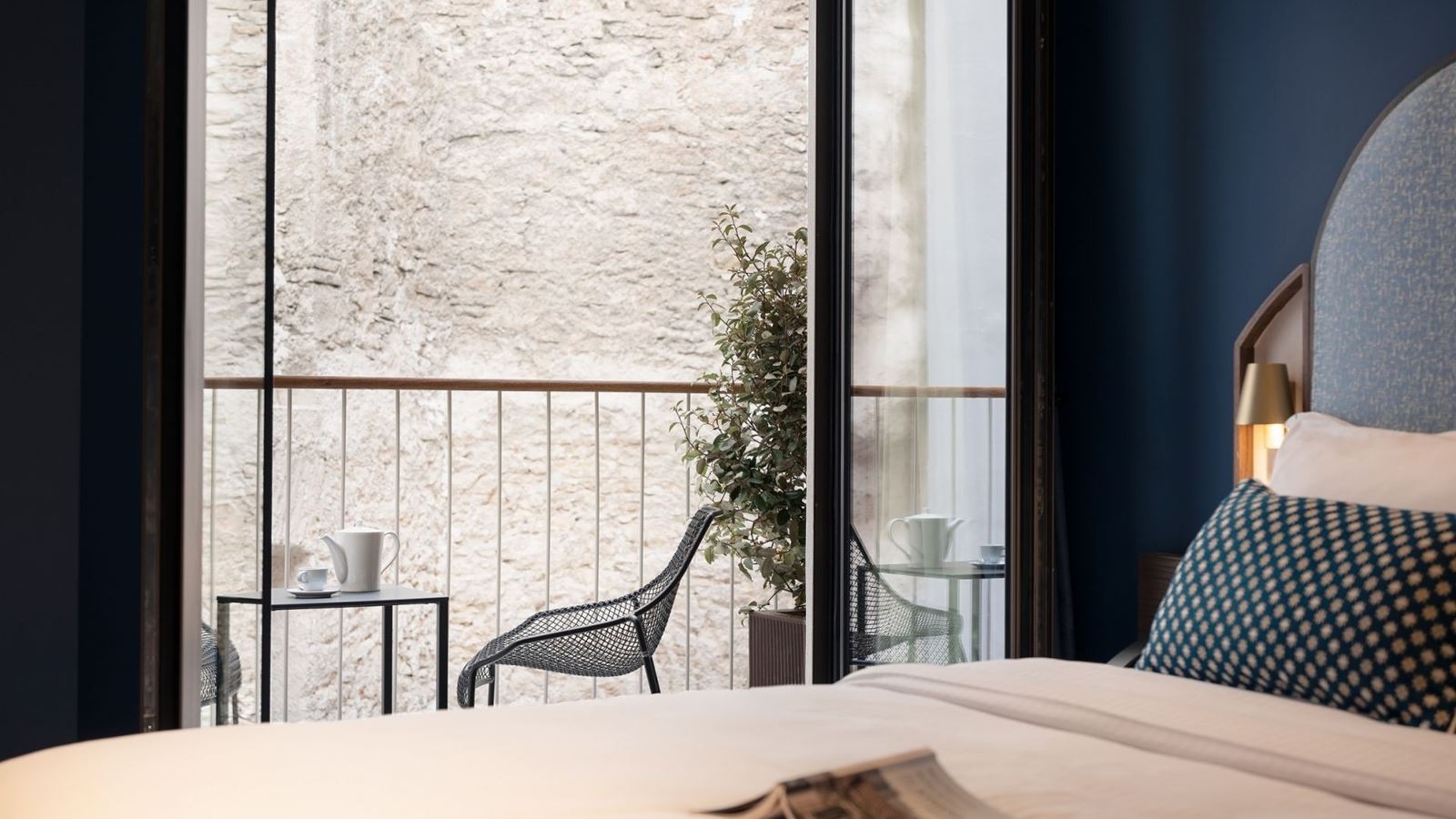 rooms-classic-room