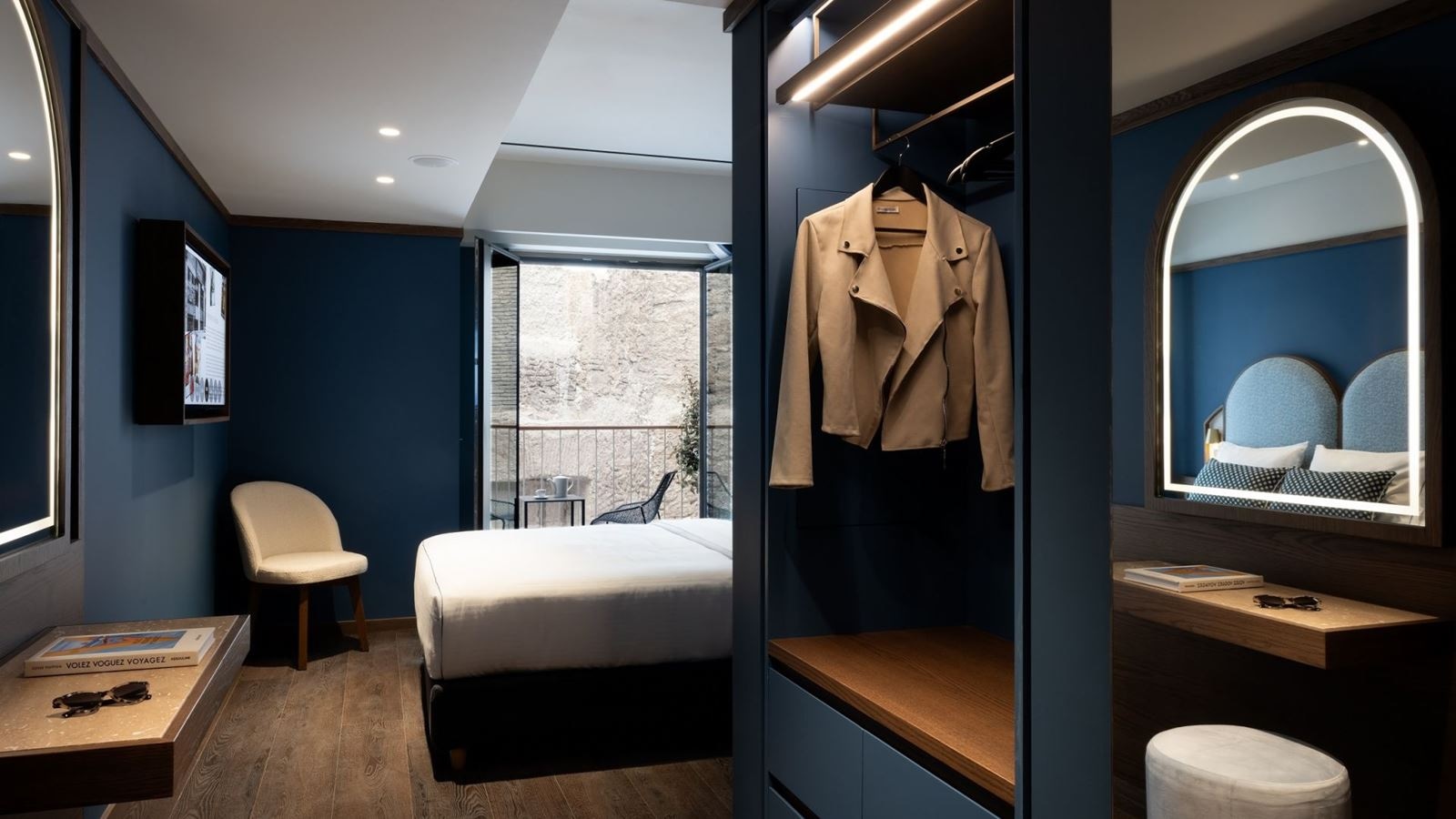 rooms-classic-room
