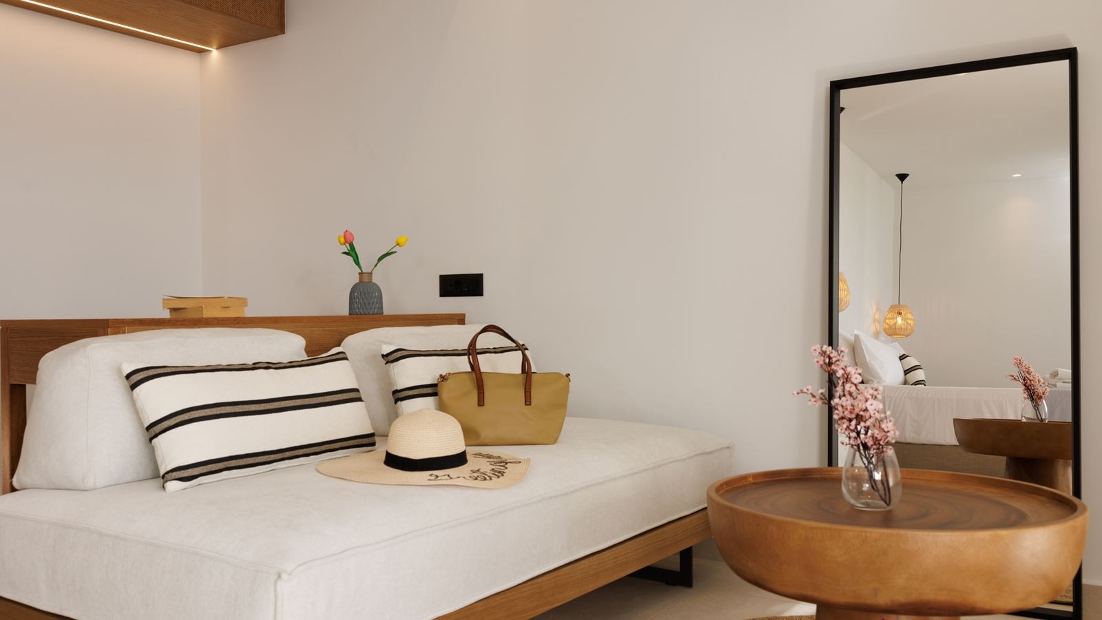 rooms-junior-suite-with-private-pool