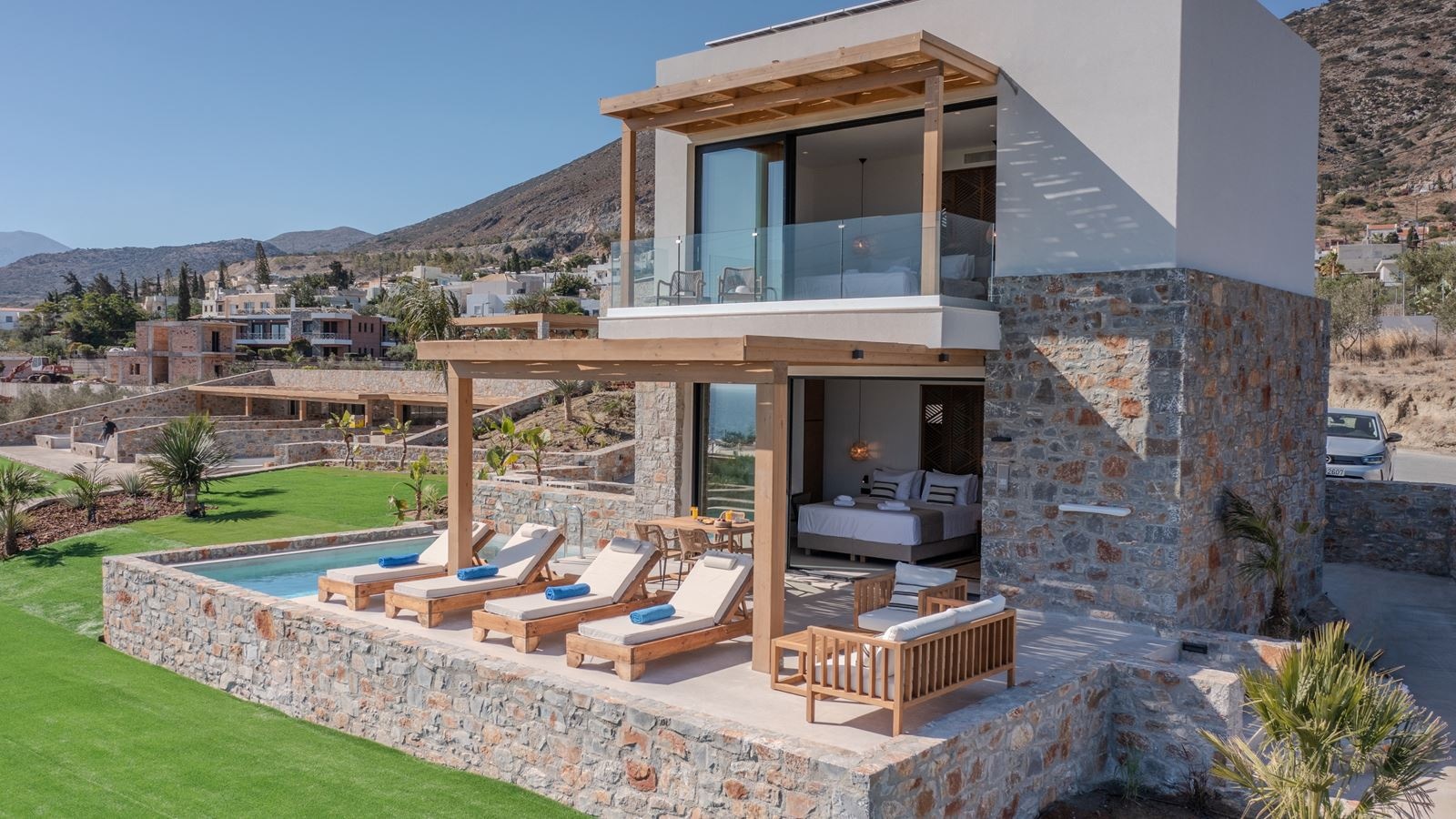 rooms-twostorey-suite-with-private-pool