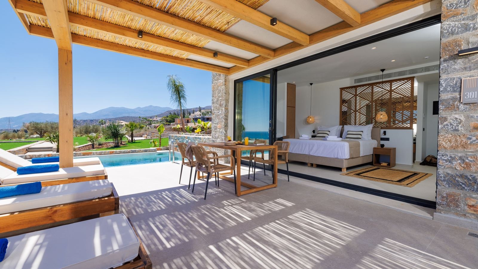 rooms-twostorey-suite-with-private-pool