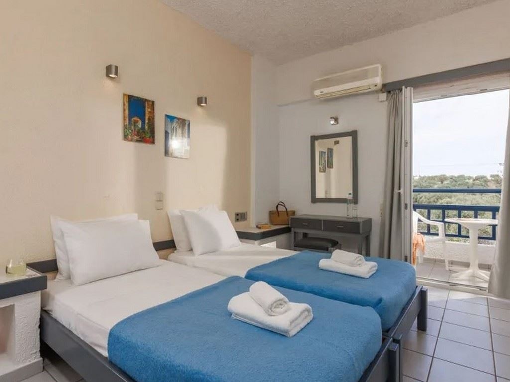 rooms-economy-dbl-land-view