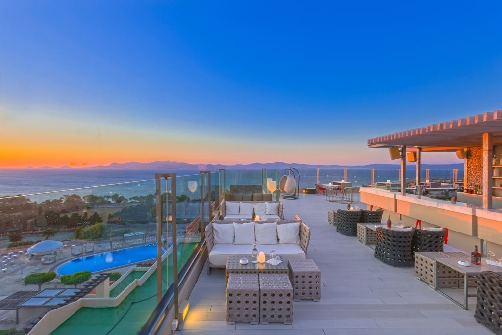 bars-red-sky-bar