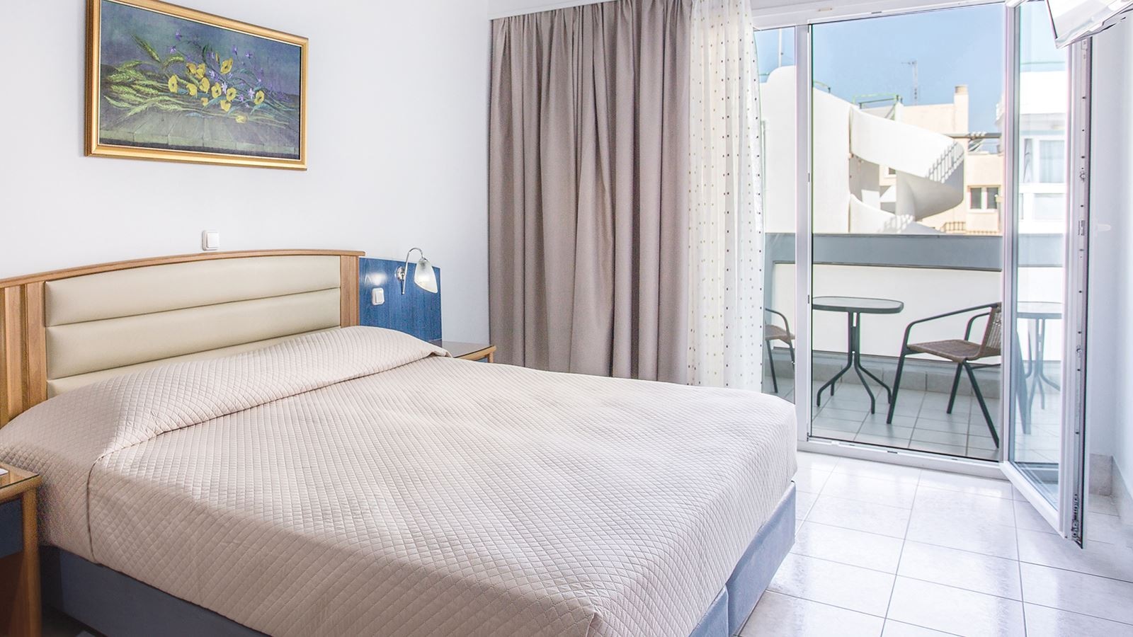 rooms-twin-room-inland-view