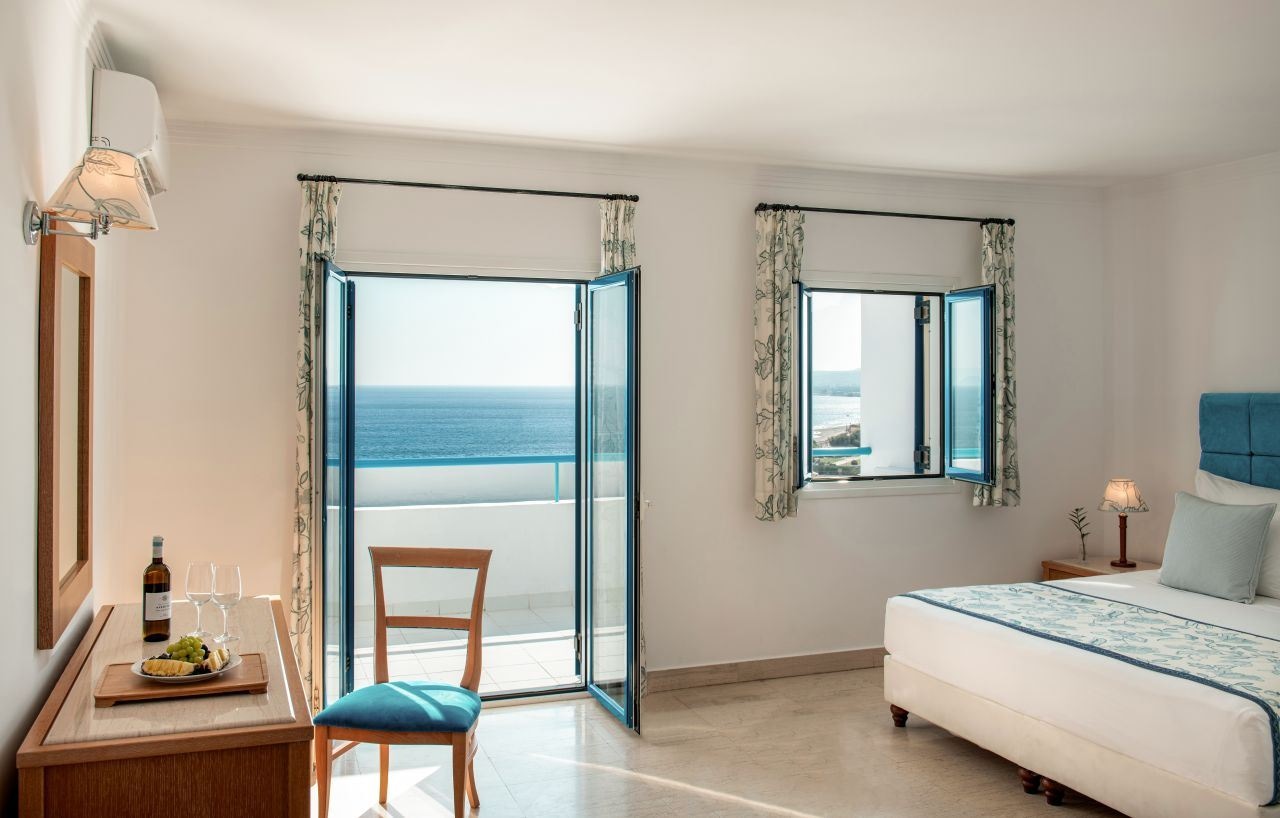 rooms-family-sea-view