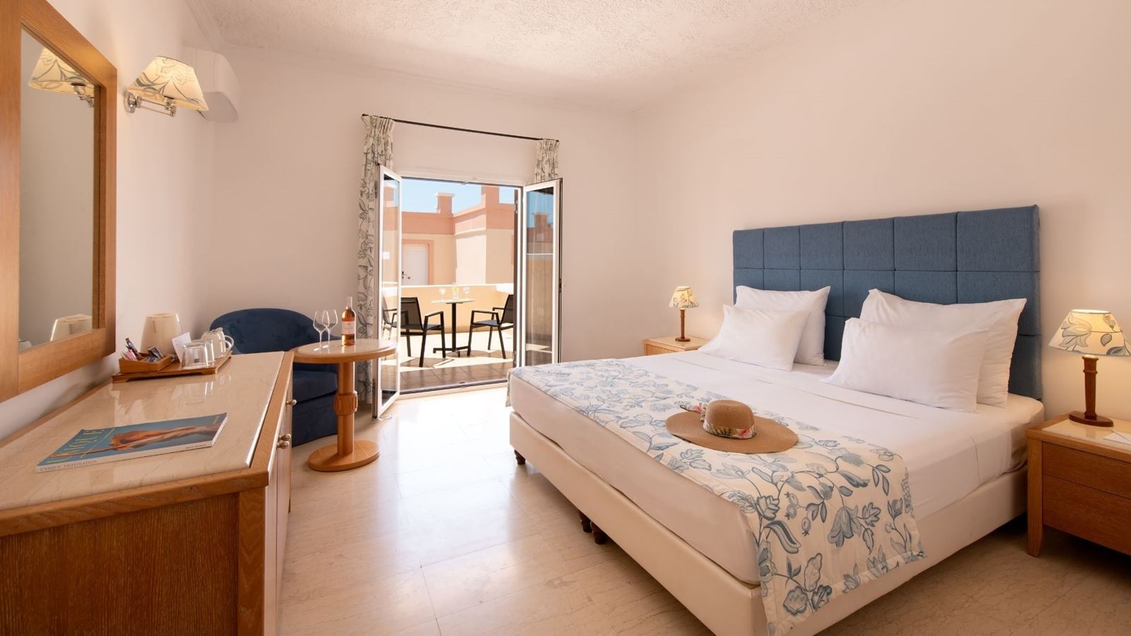 rooms-bungalow-garden-view