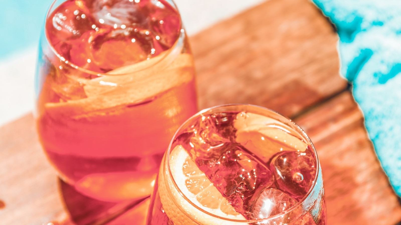 bars-beach-bar-baywatch