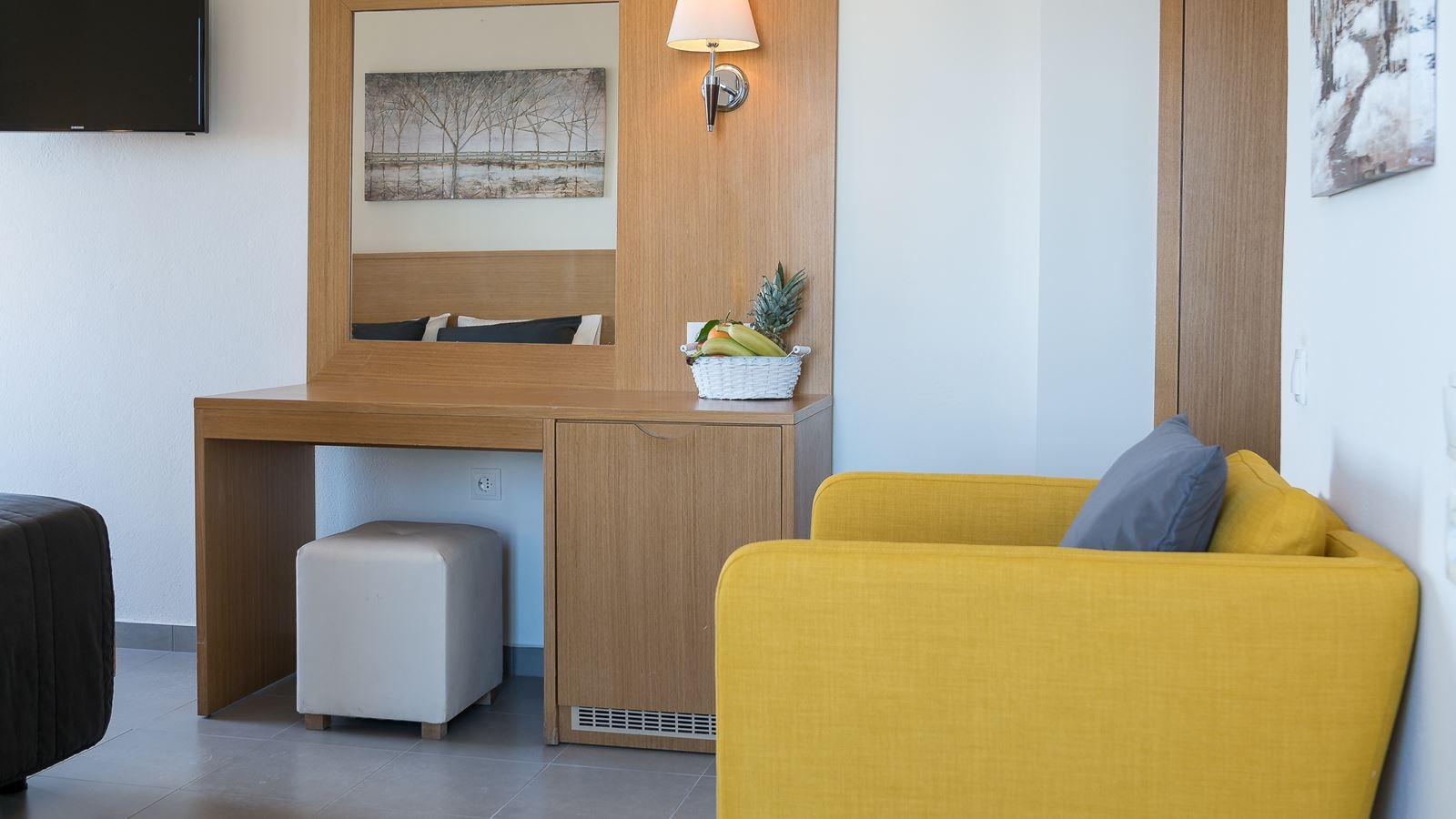 rooms-classic-room-lower-floor