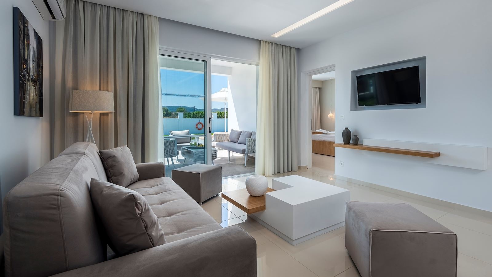 rooms-villa-with-private-pool