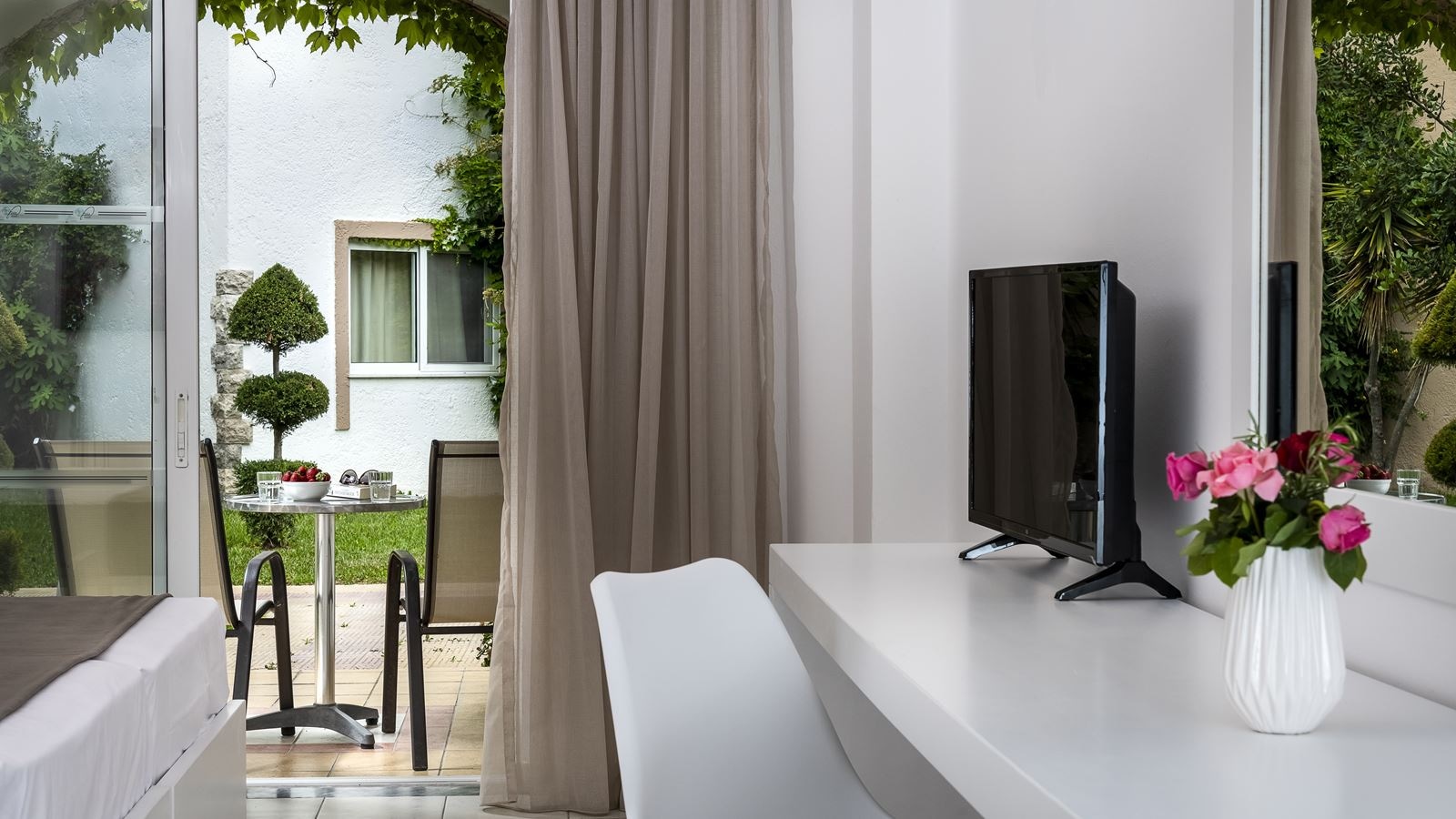 rooms-double-superior-room