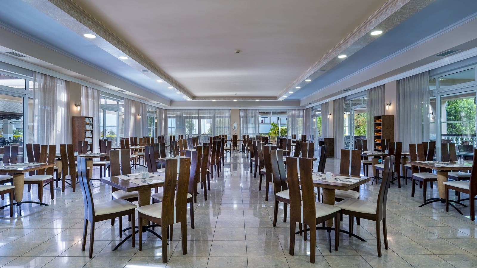restaurants-main-restaurant