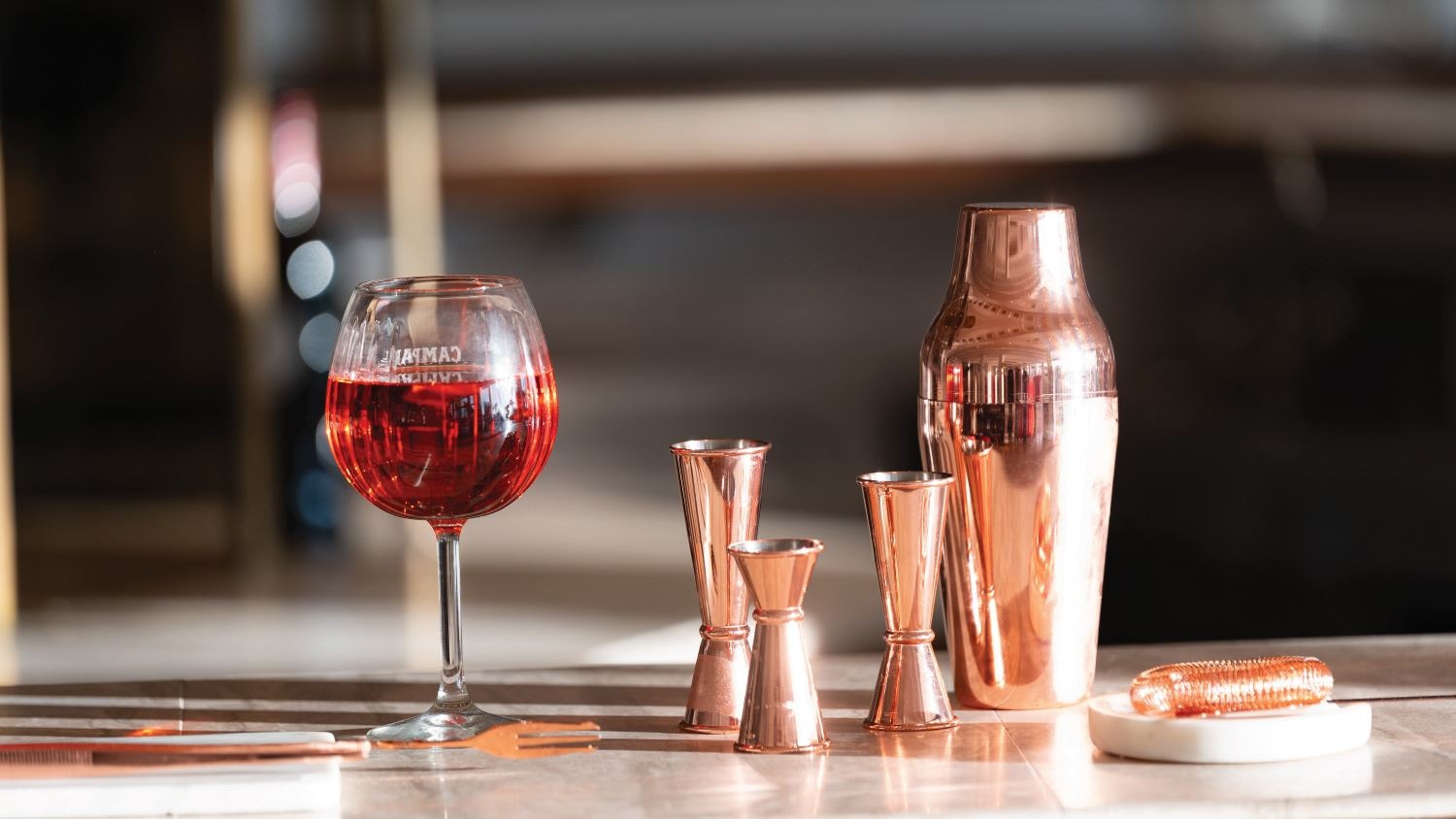 bars-pool--lobby-bar