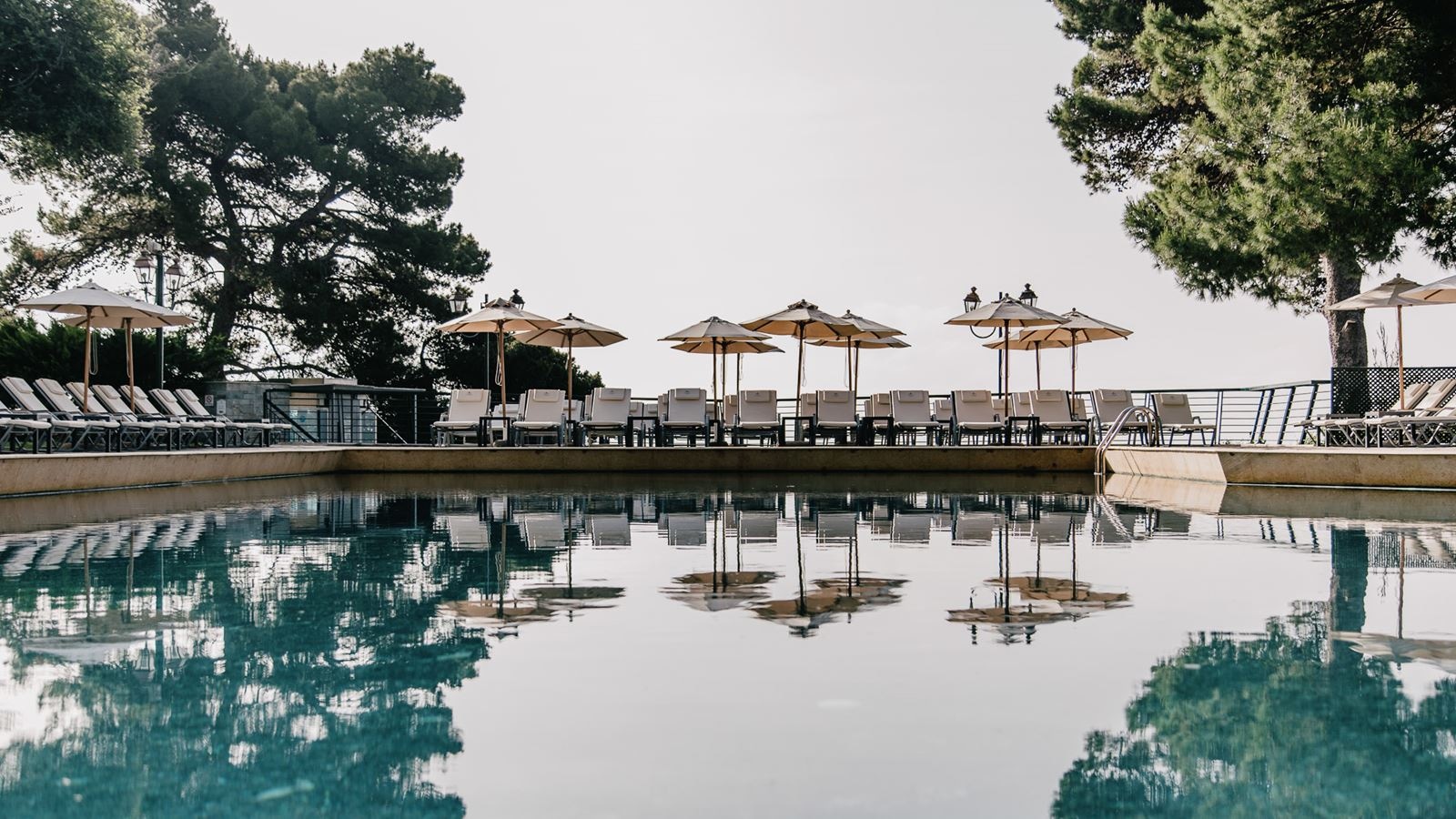 pools-outdoor-pool