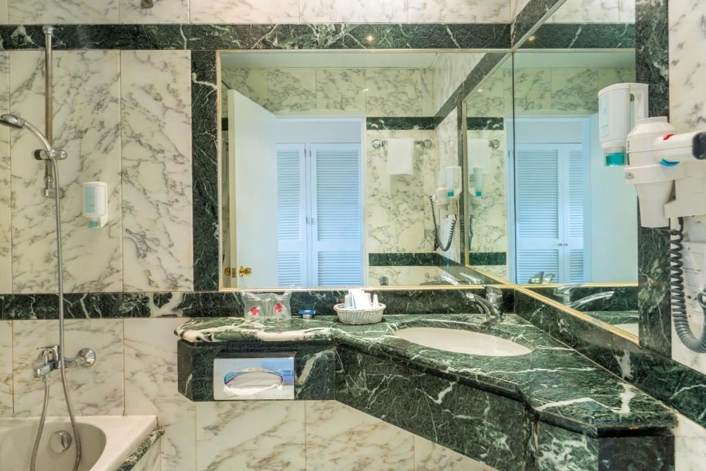 rooms-standard-double-room-sea-view